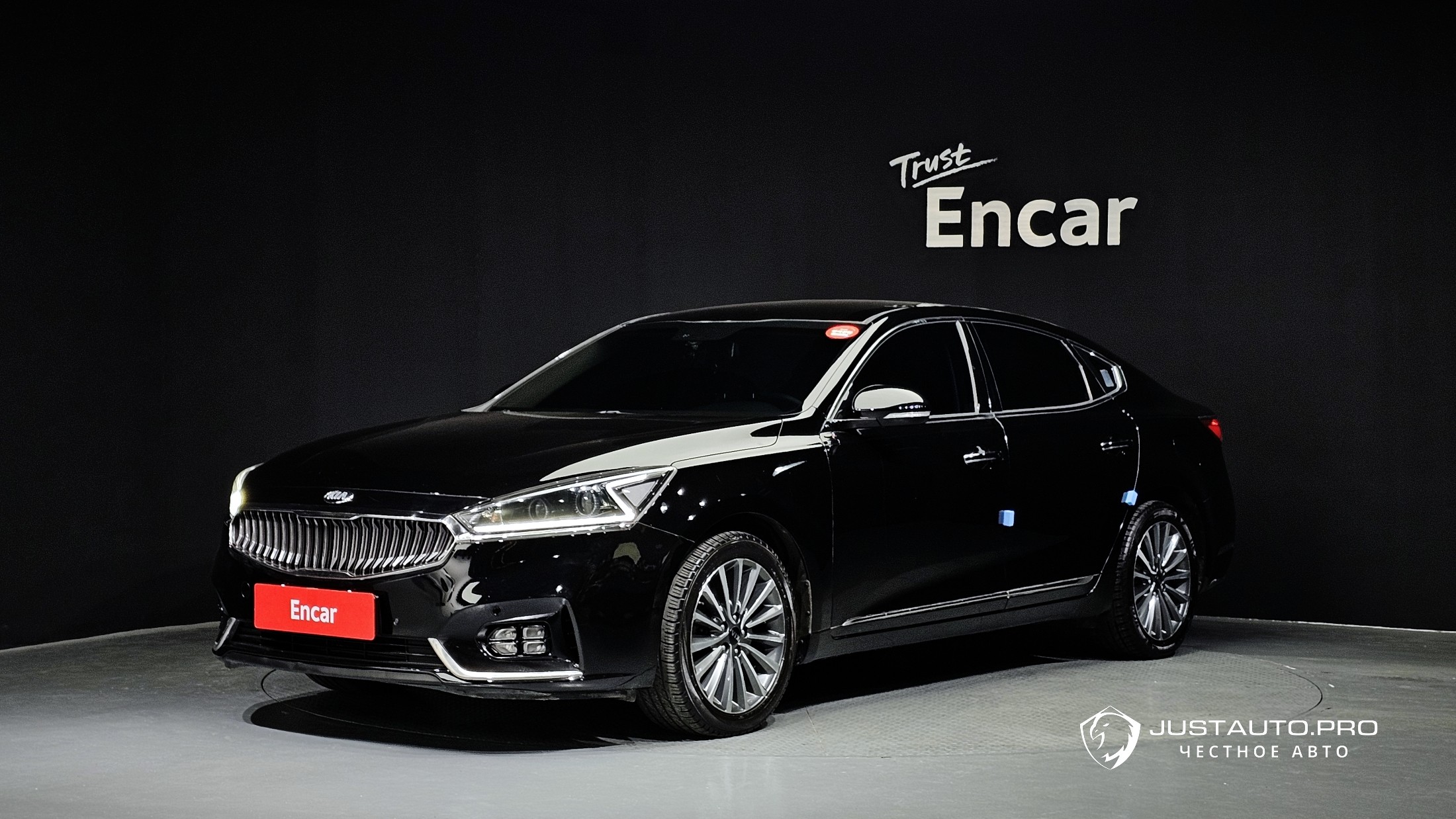 Автомобиль Kia K7