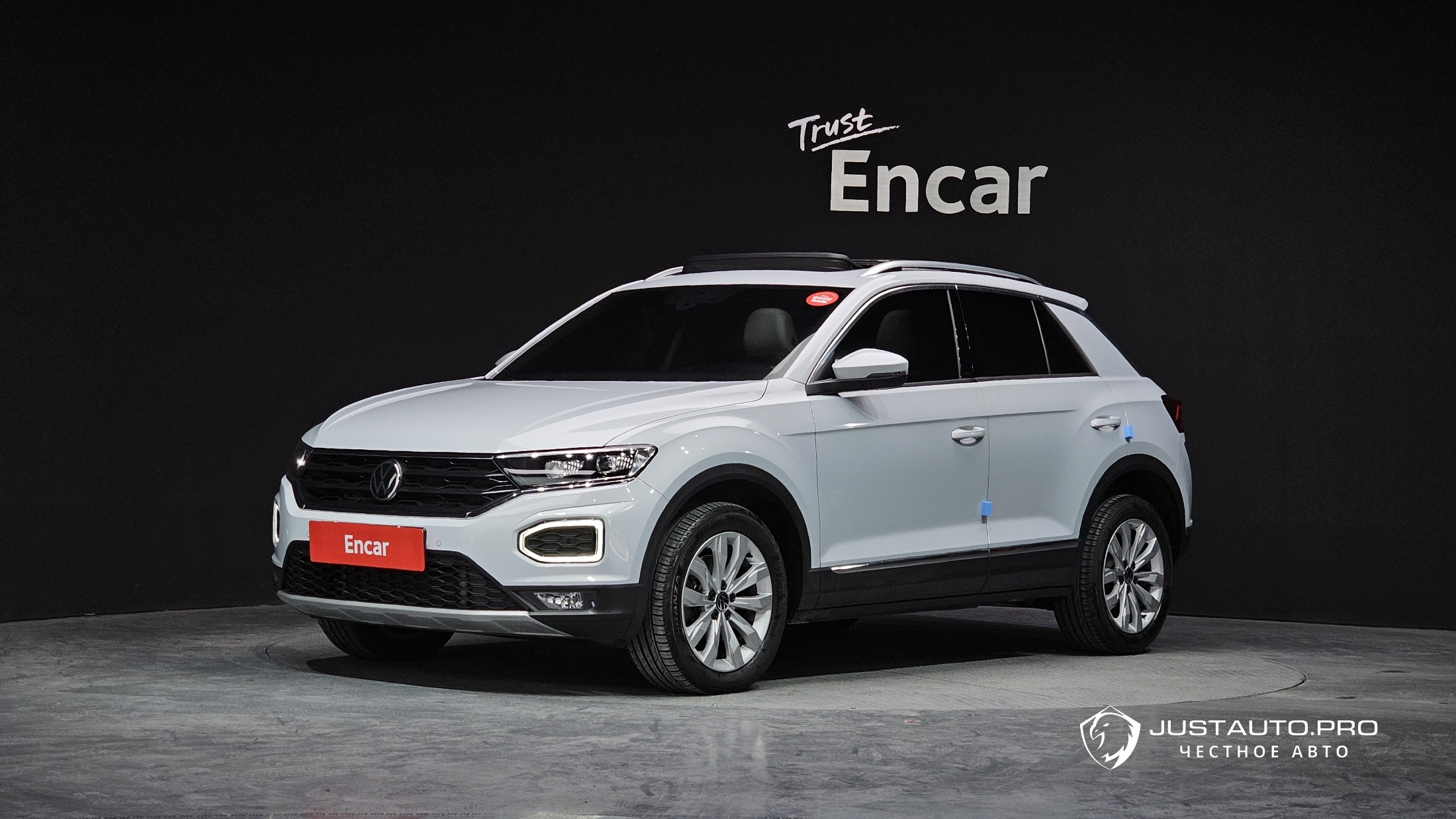 Автомобиль Volkswagen T-Roc