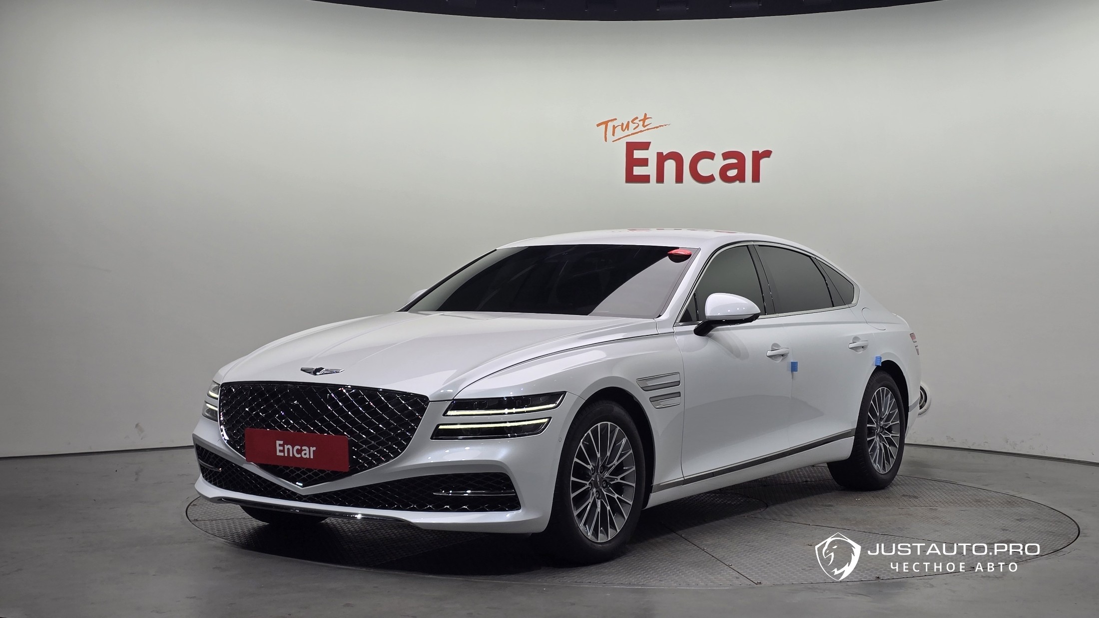 Автомобиль Genesis G80