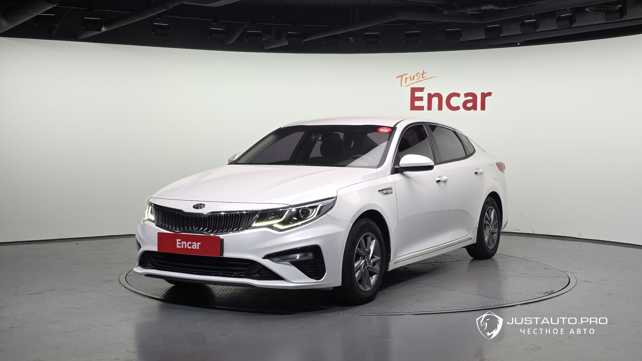 Автомобиль Kia K5