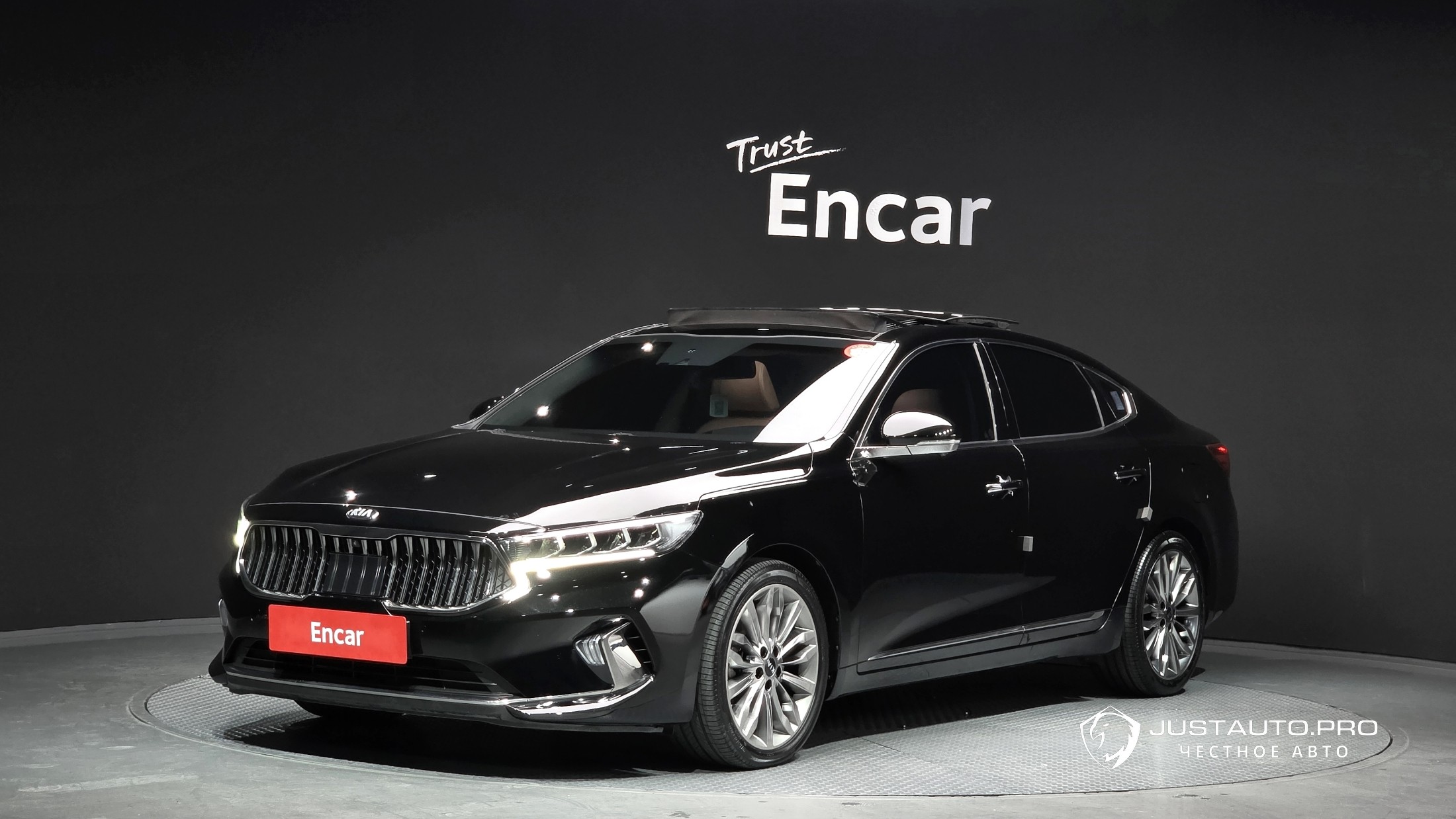 Автомобиль Kia K7