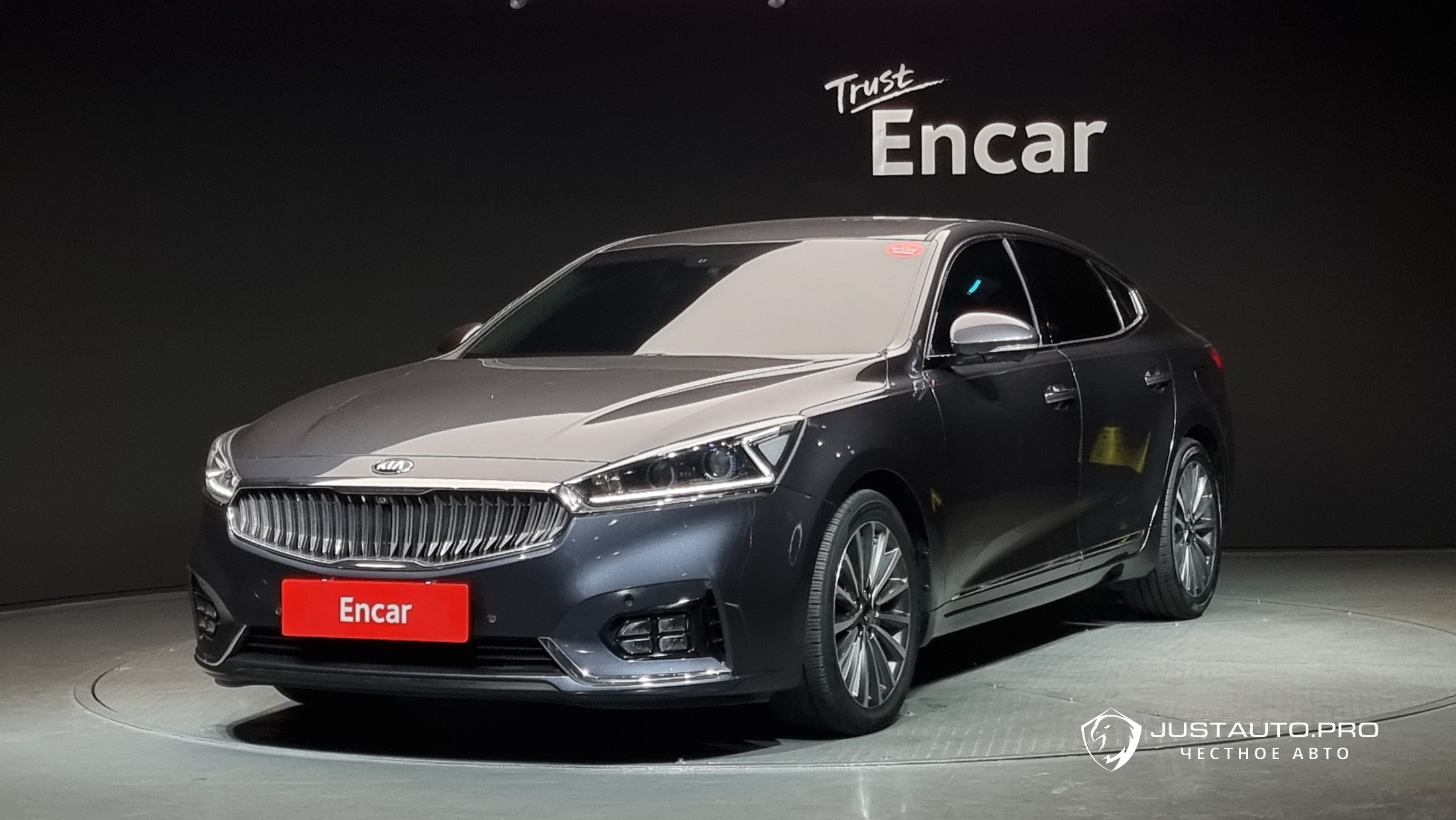 Автомобиль Kia K7