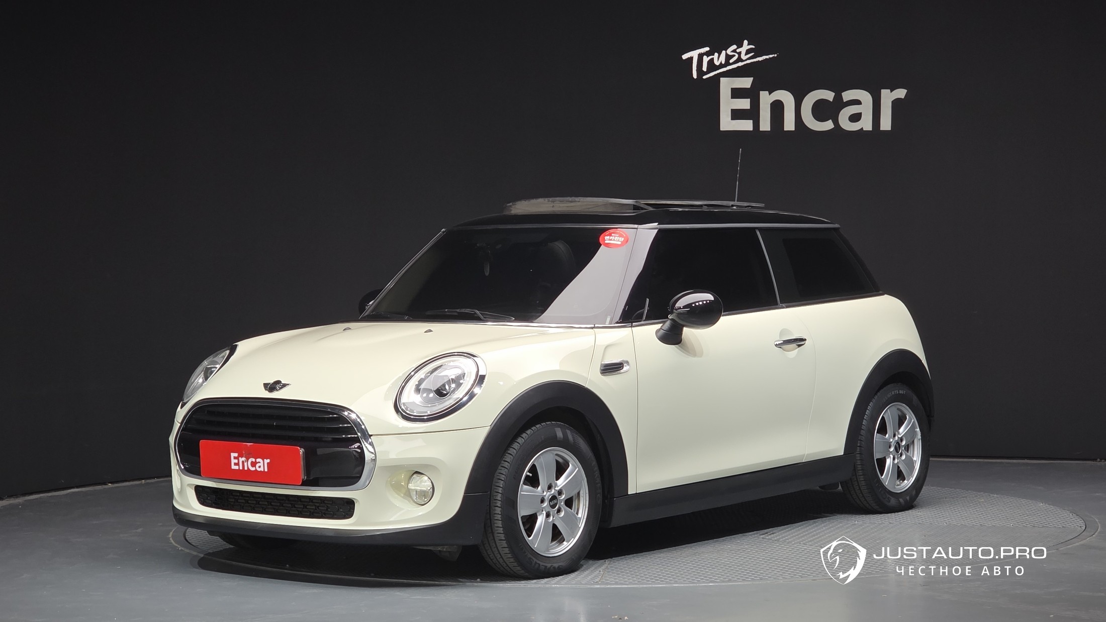 Автомобиль Mini Cooper