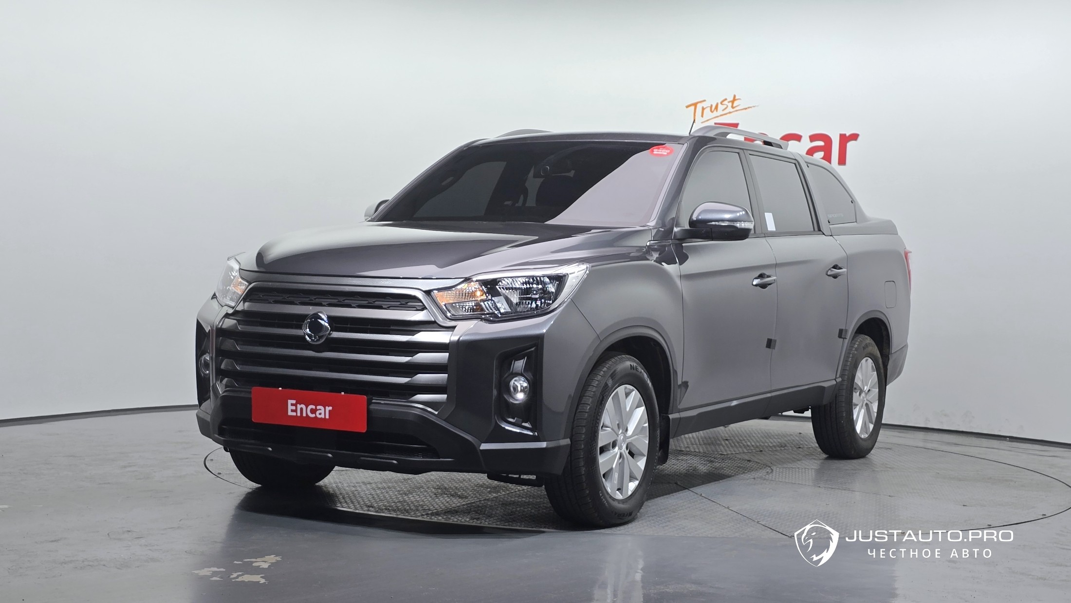 Автомобиль KG_Mobility_Ssangyong Rexton