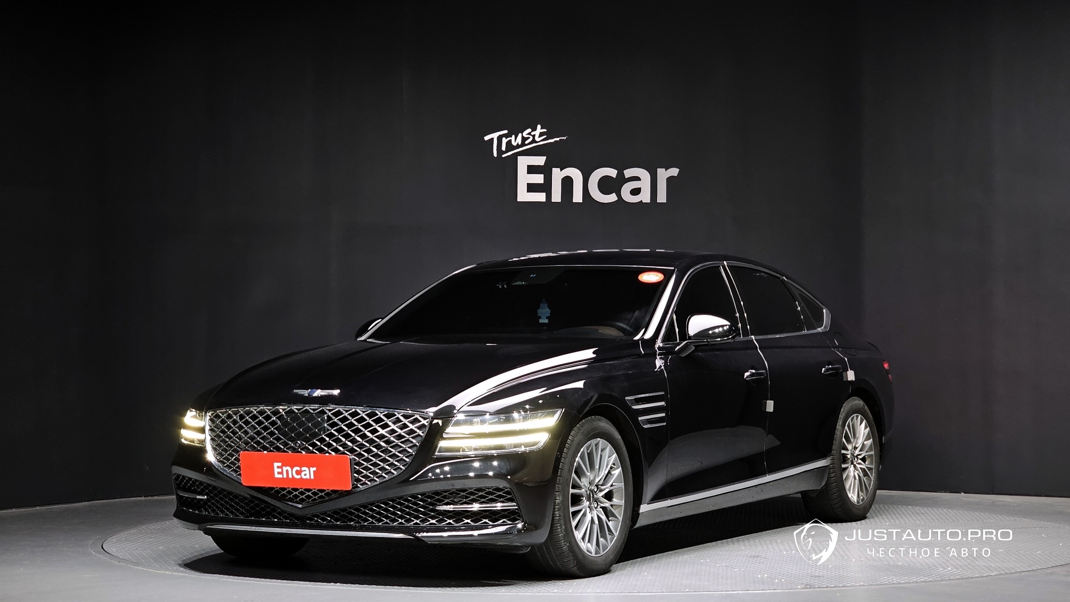 Автомобиль Genesis G80