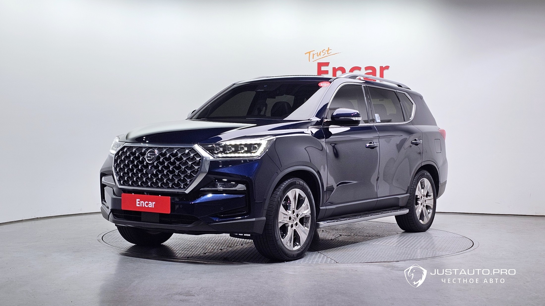 Автомобиль KG_Mobility_Ssangyong Rexton