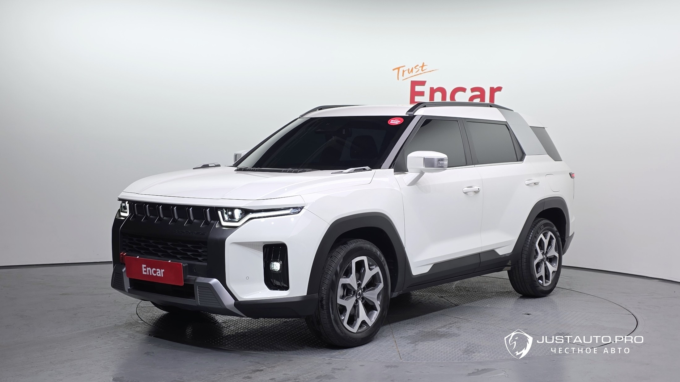 Автомобиль KG_Mobility_Ssangyong Torres