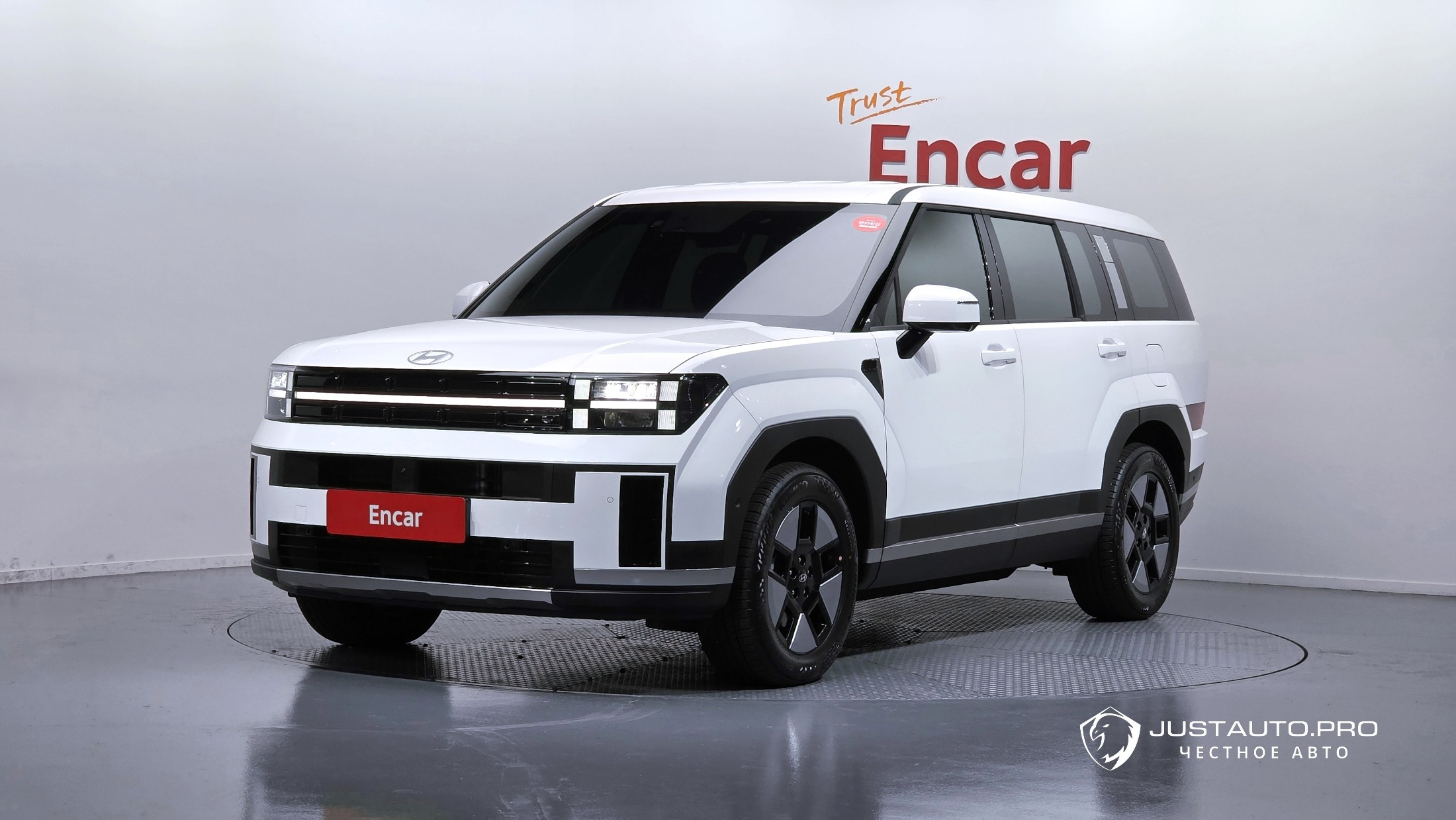 Автомобиль Hyundai Santafe