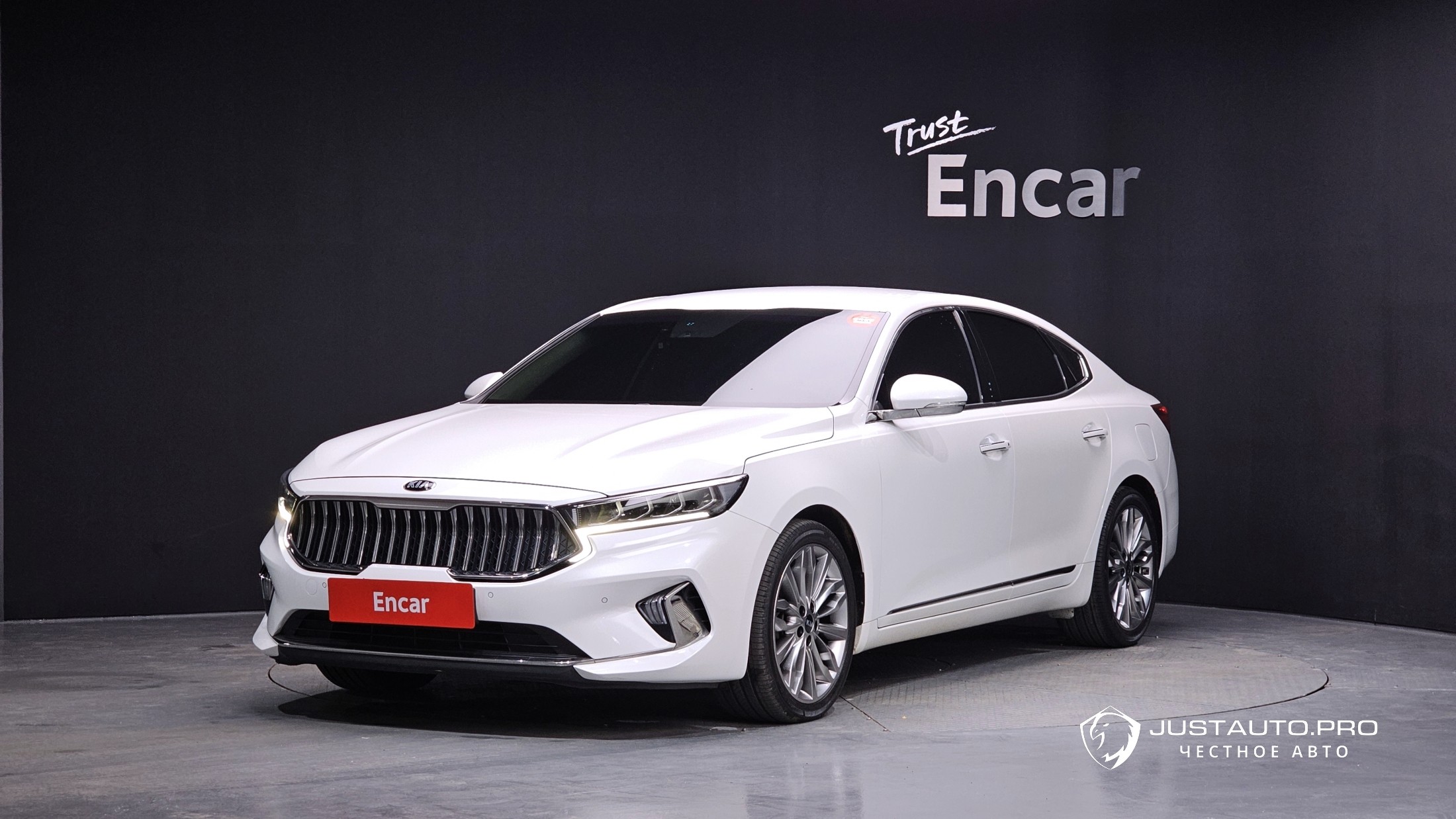 Автомобиль Kia K7