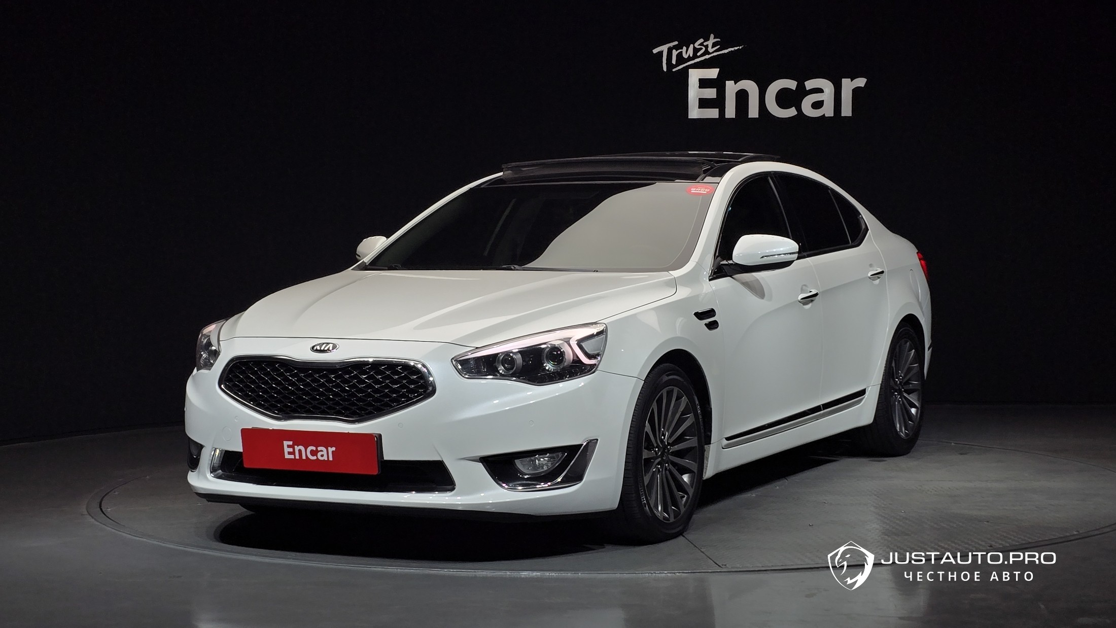 Автомобиль Kia K7