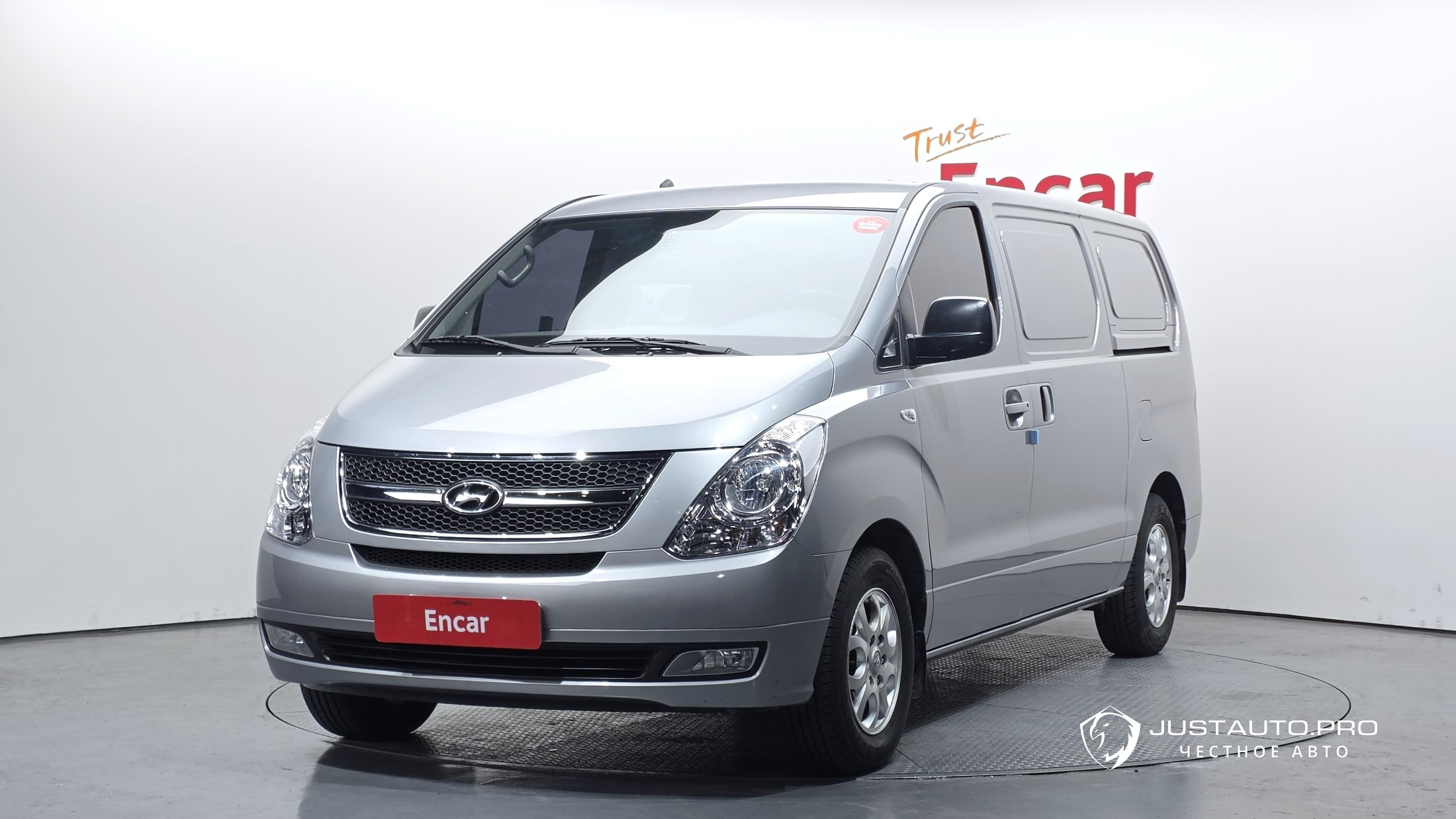 Автомобиль Hyundai Starex