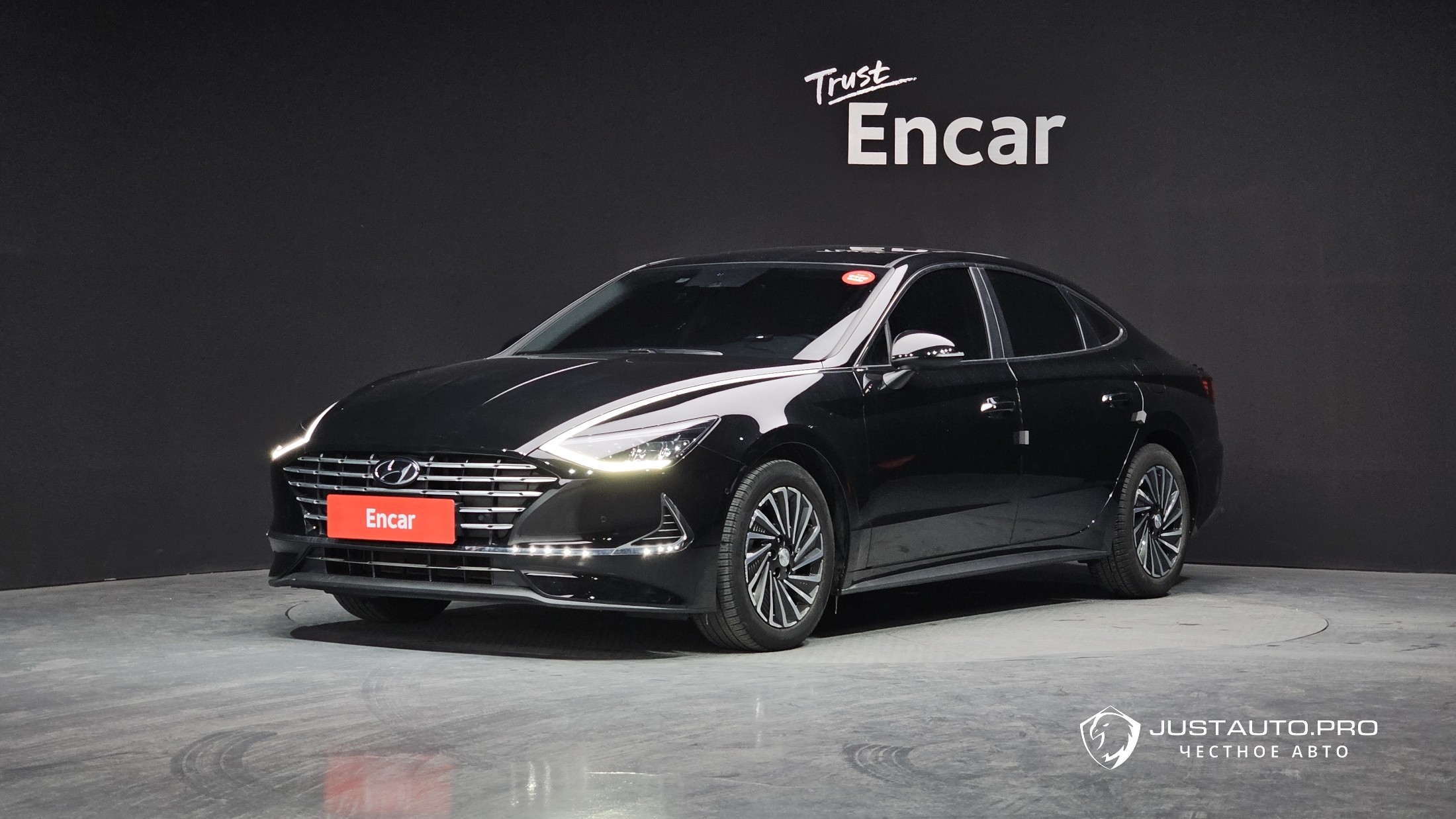 Автомобиль Hyundai Sonata