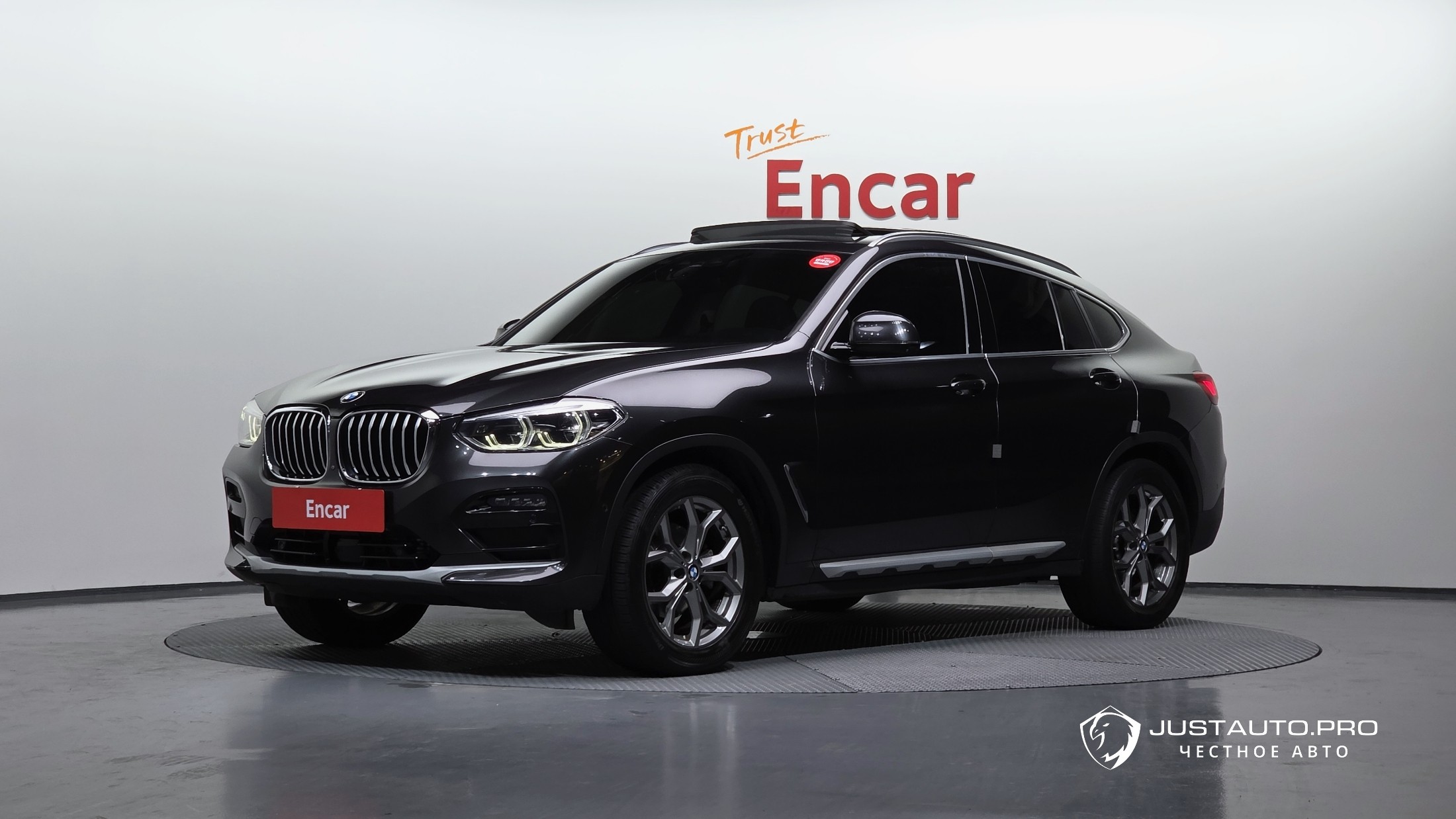 Автомобиль BMW X4