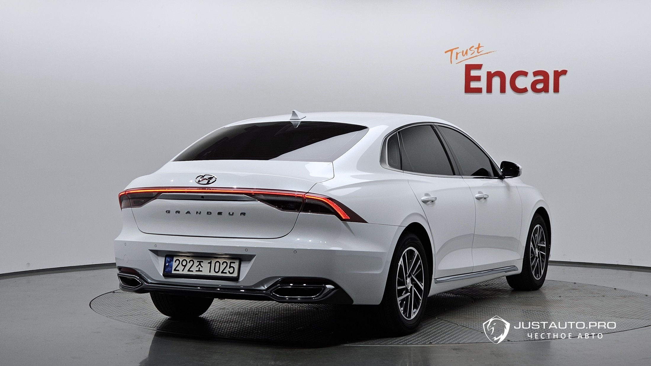 Автомобиль Hyundai Grandeur