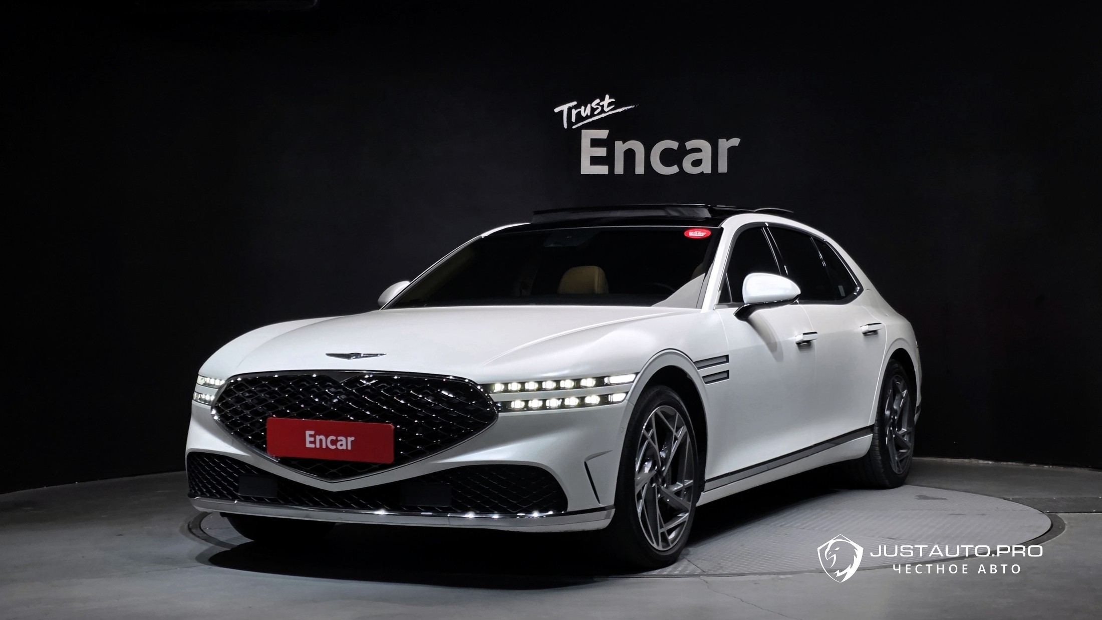 Автомобиль Genesis G90