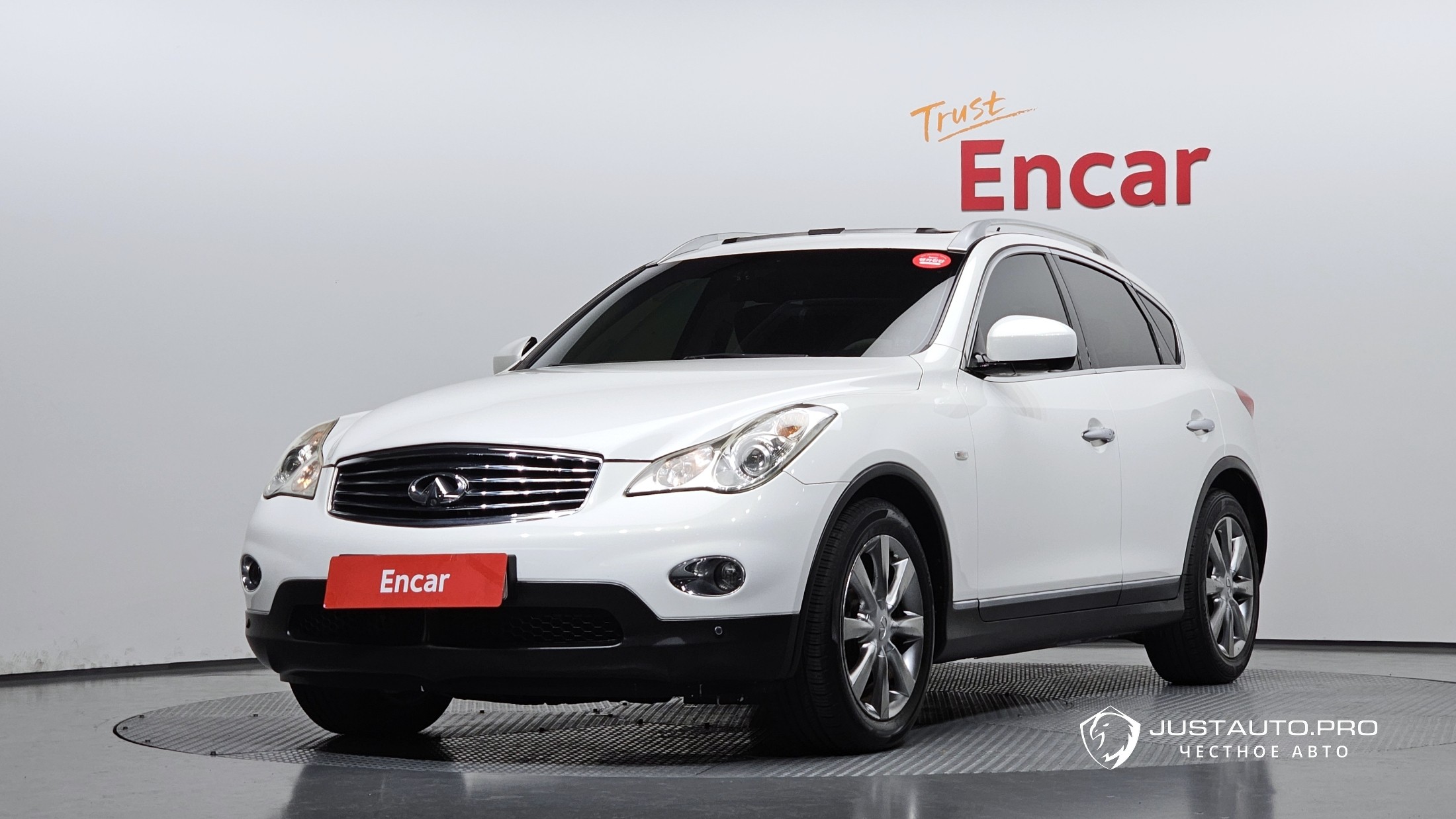 Автомобиль Infiniti EX