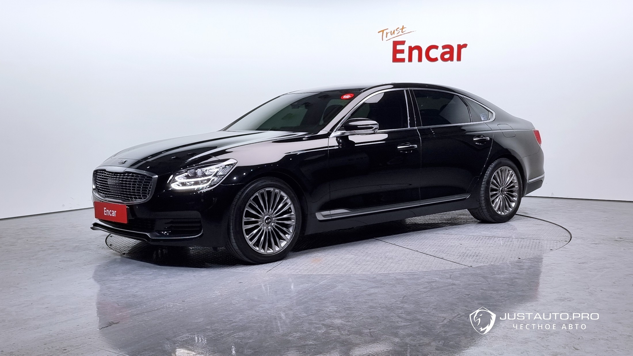 Автомобиль Kia K9