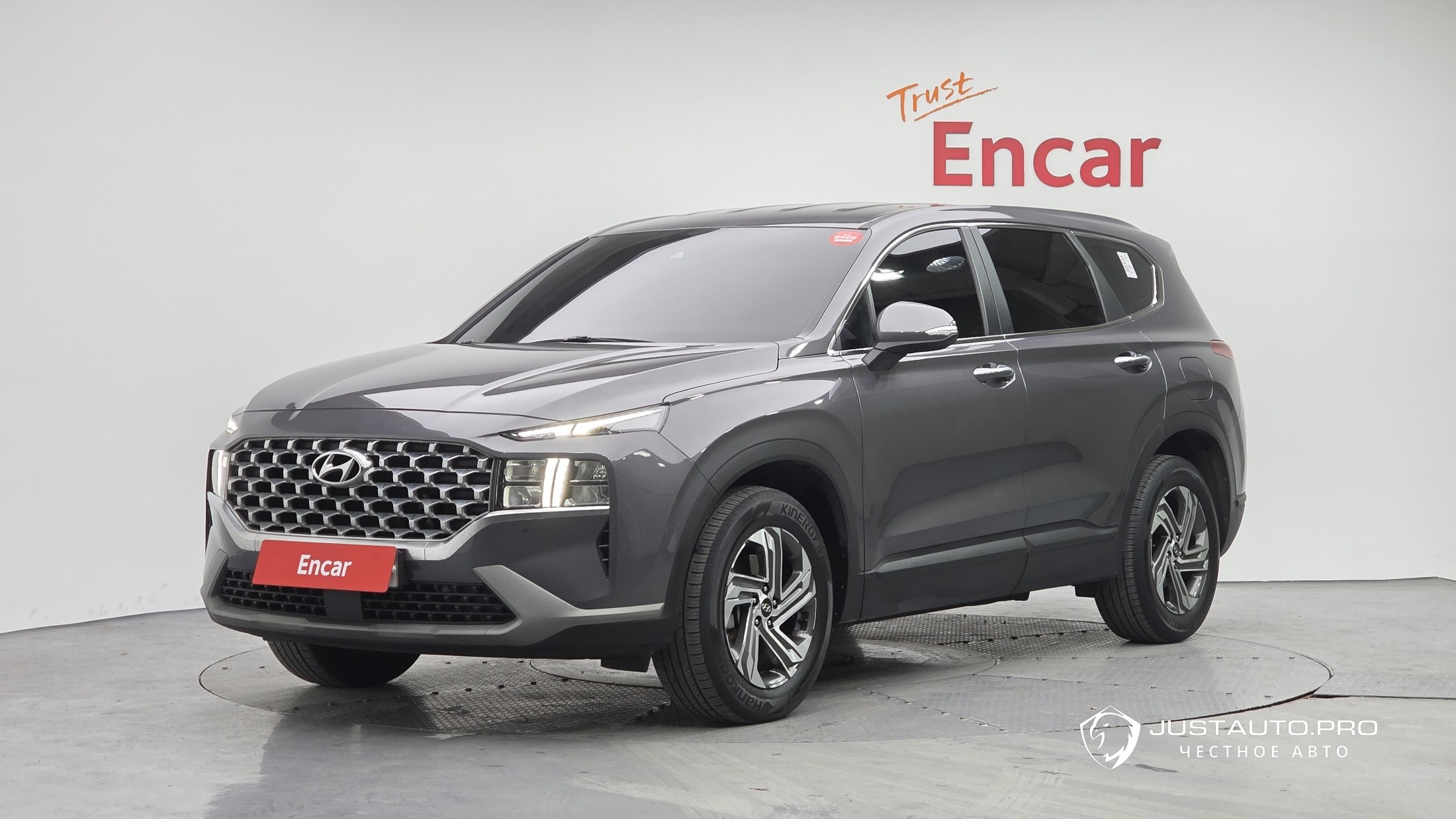 Автомобиль Hyundai Santafe