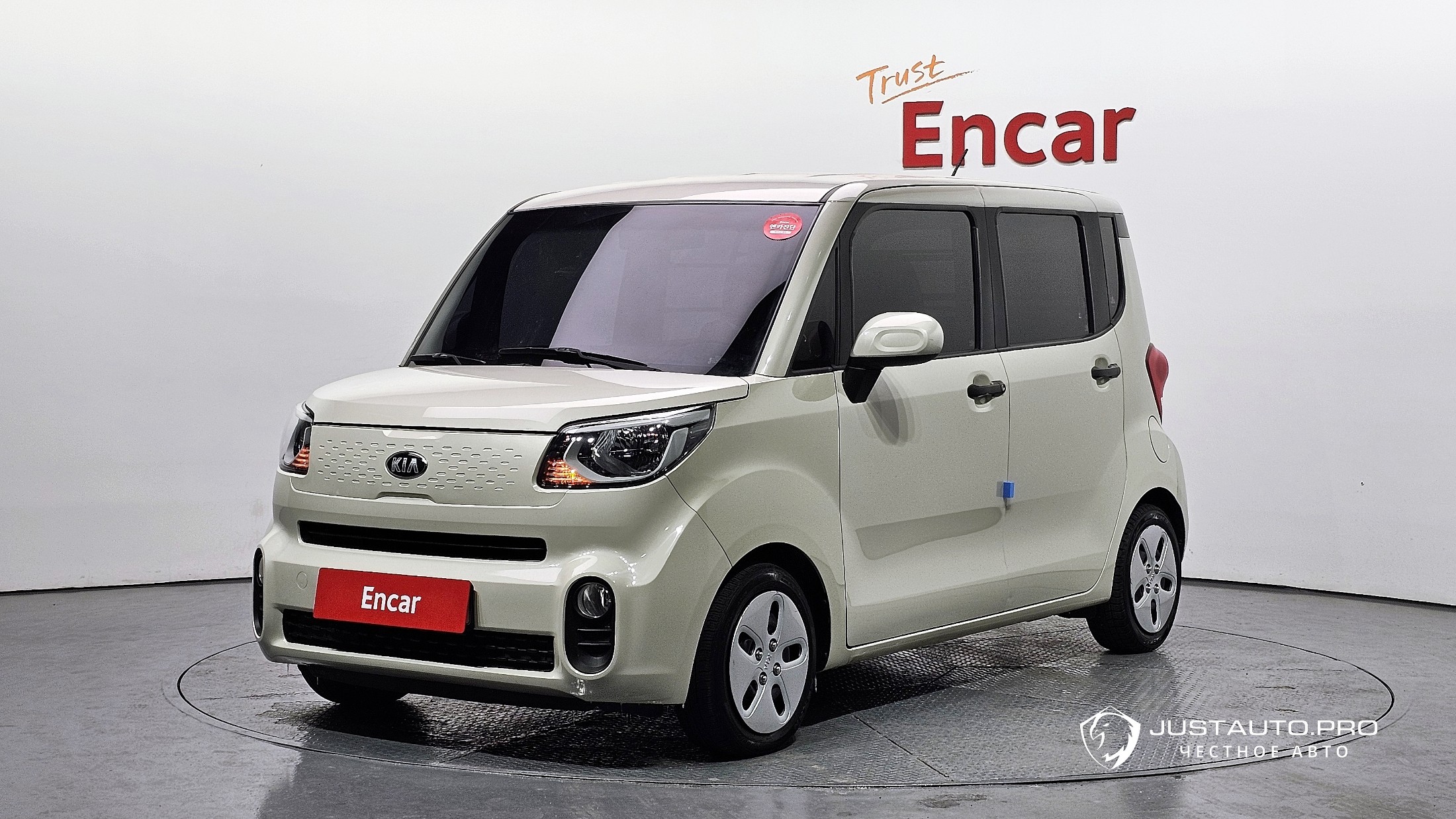 Автомобиль Kia RAY