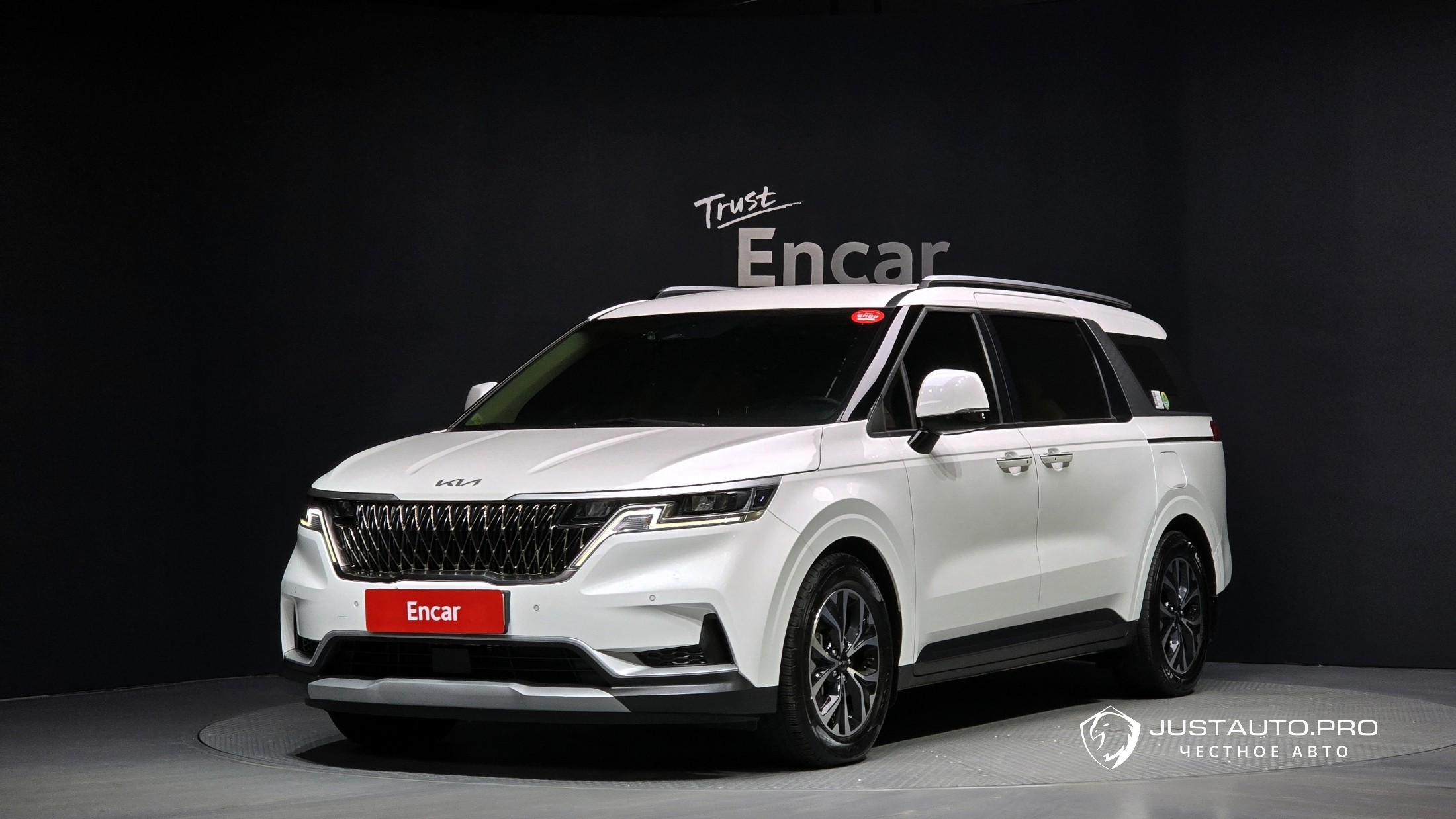 Автомобиль Kia Canival