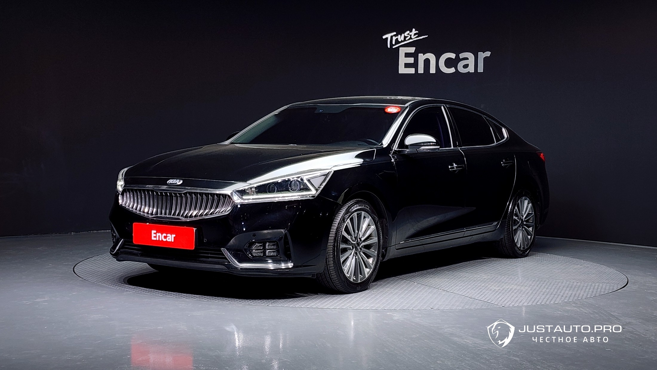 Автомобиль Kia K7