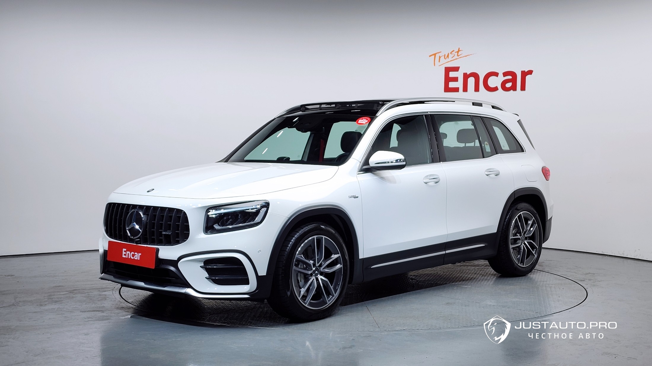 Автомобиль Mercedes-Benz GLB-Class