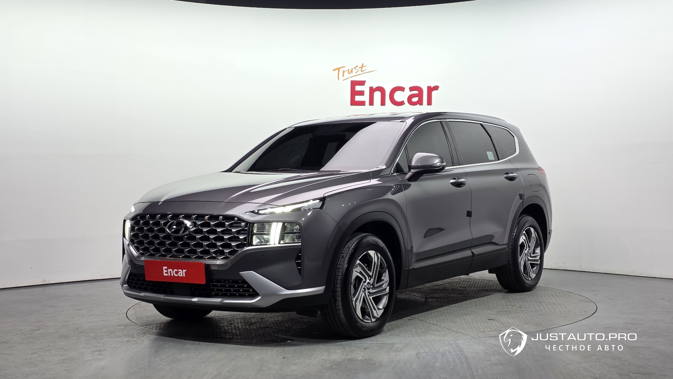 Автомобиль Hyundai Santafe