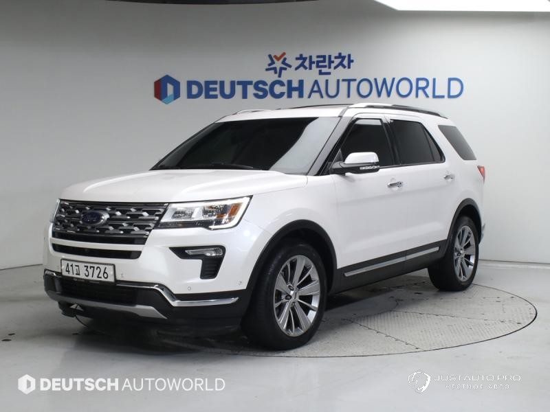 Автомобиль Ford Explorer