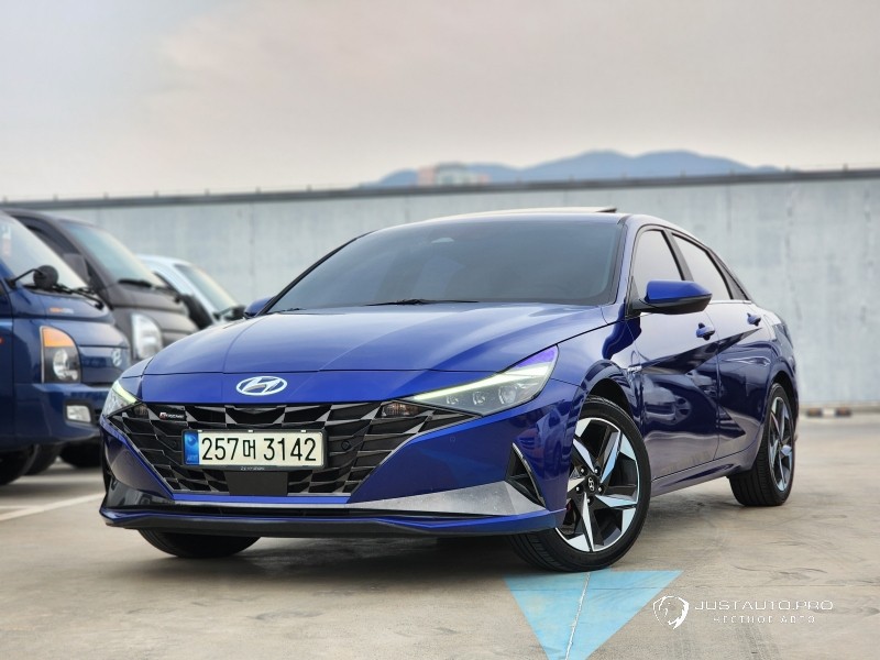 Автомобиль Hyundai AVANTE