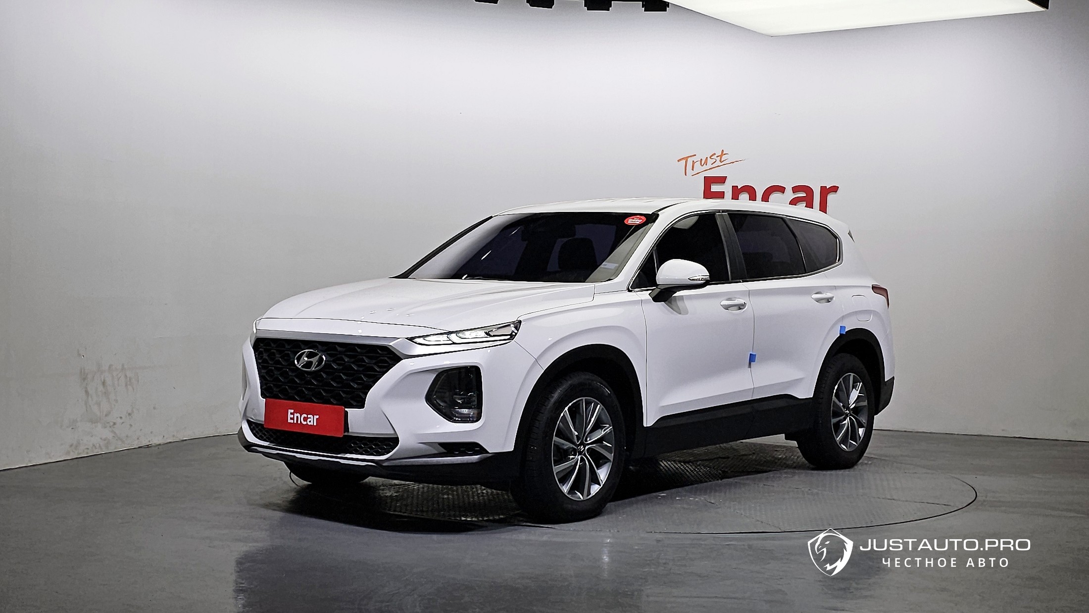 Автомобиль Hyundai Santafe