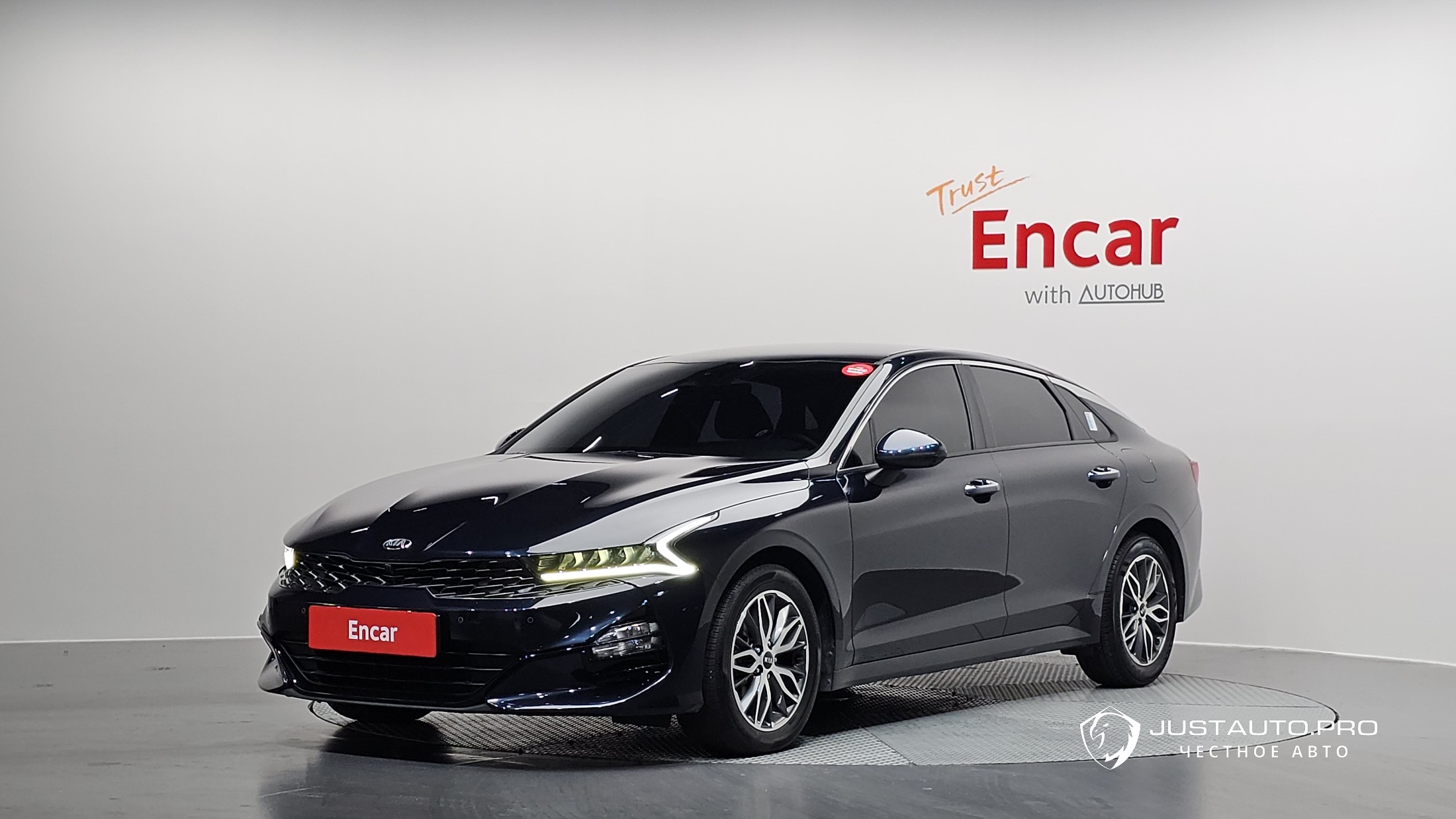 Автомобиль Kia K5