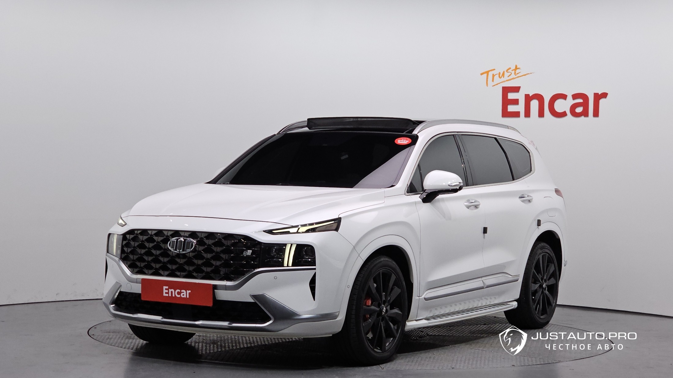 Автомобиль Hyundai Santafe