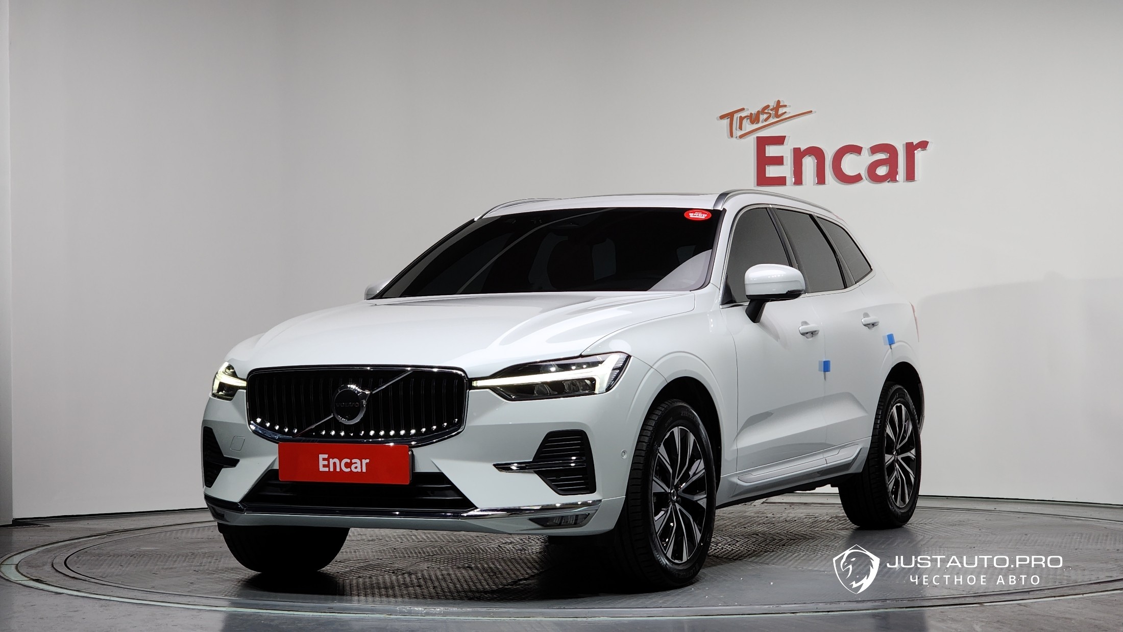 Автомобиль Volvo XC60