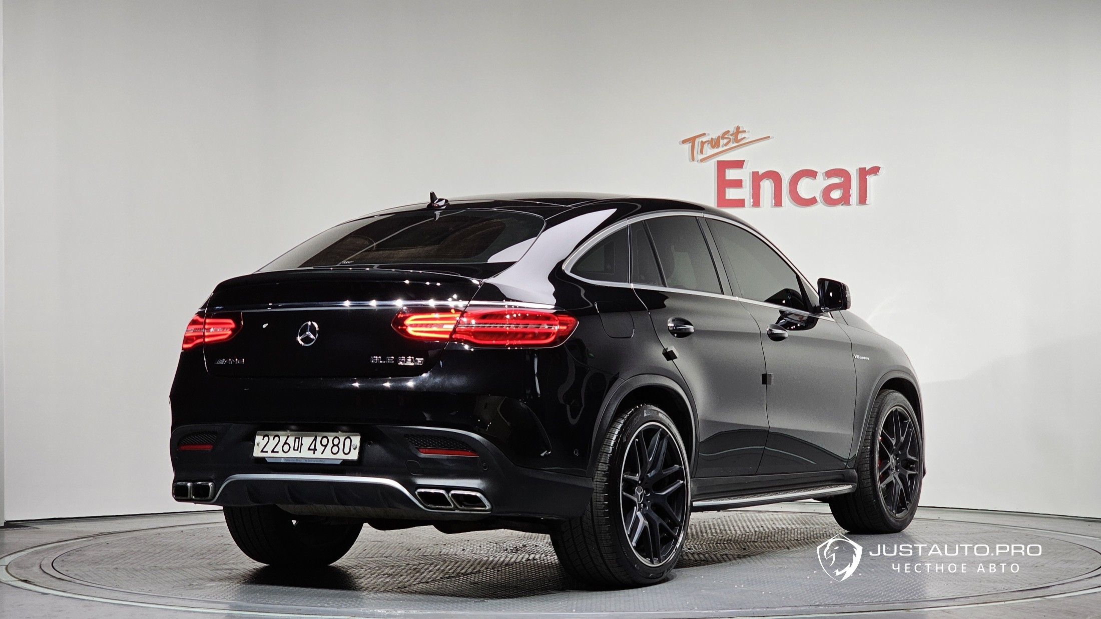 Автомобиль Mercedes-Benz GLE-Class