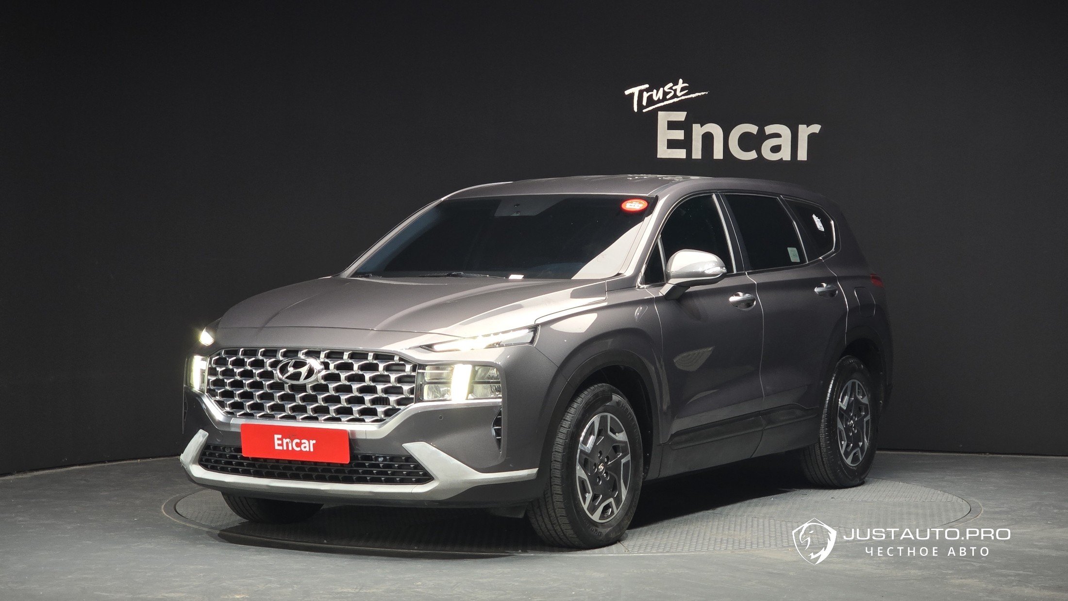 Автомобиль Hyundai Santafe