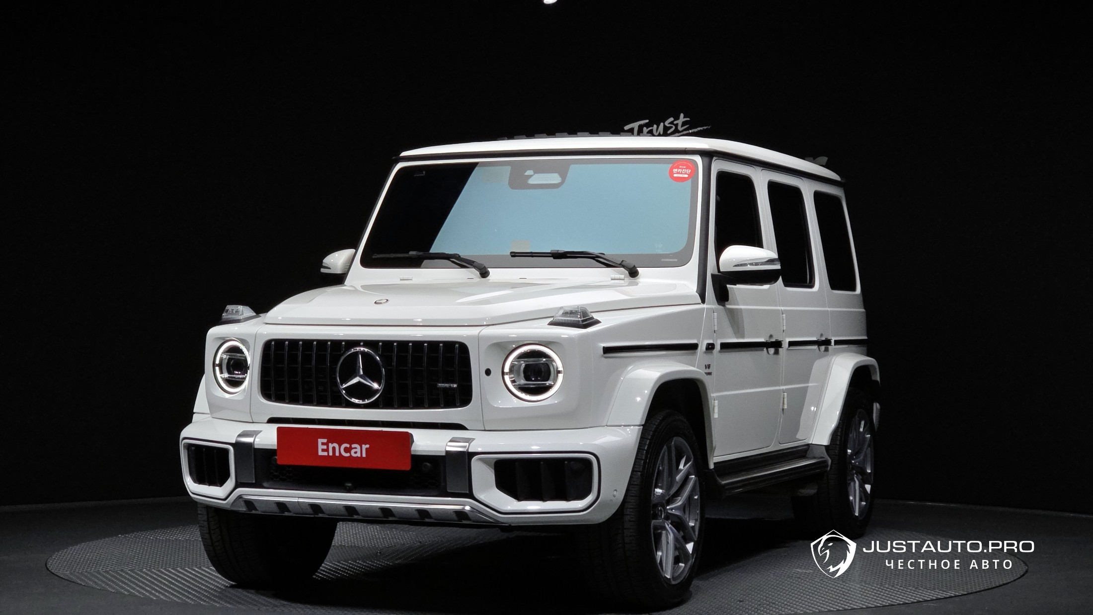 Автомобиль Mercedes-Benz G-Class