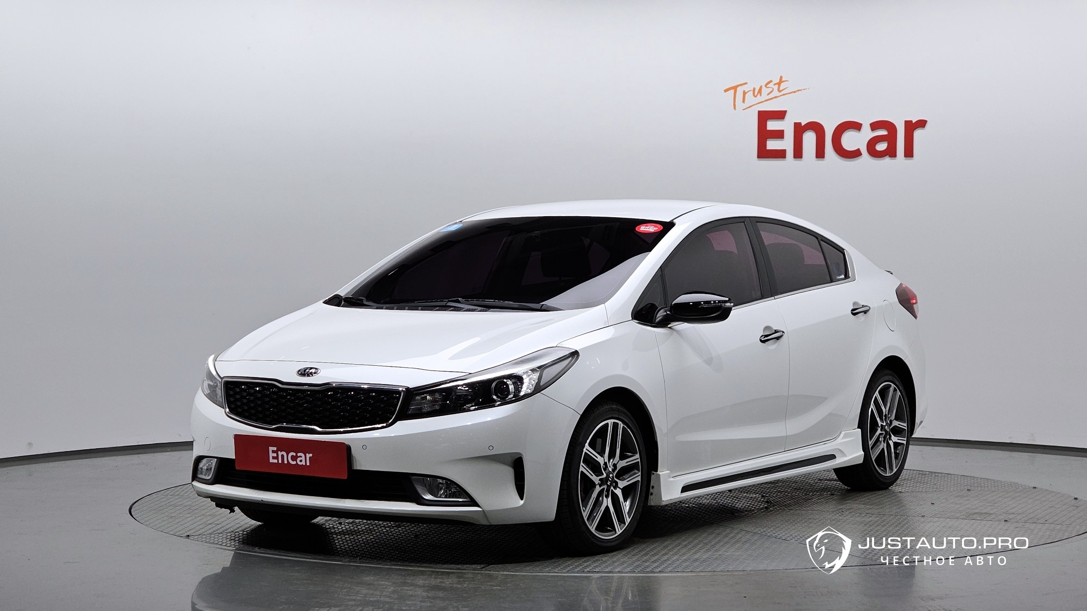 Автомобиль Kia K3