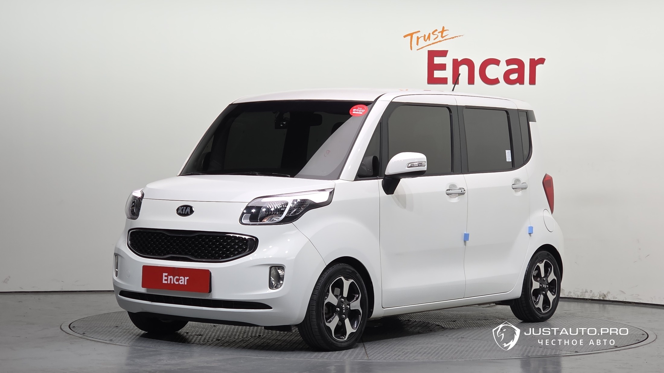 Автомобиль Kia RAY