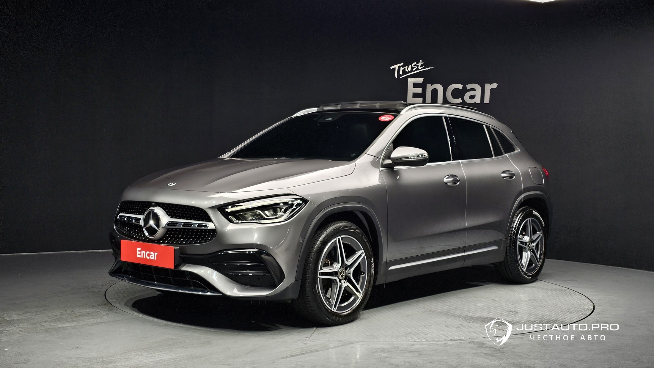 Автомобиль Mercedes-Benz GLA-Class