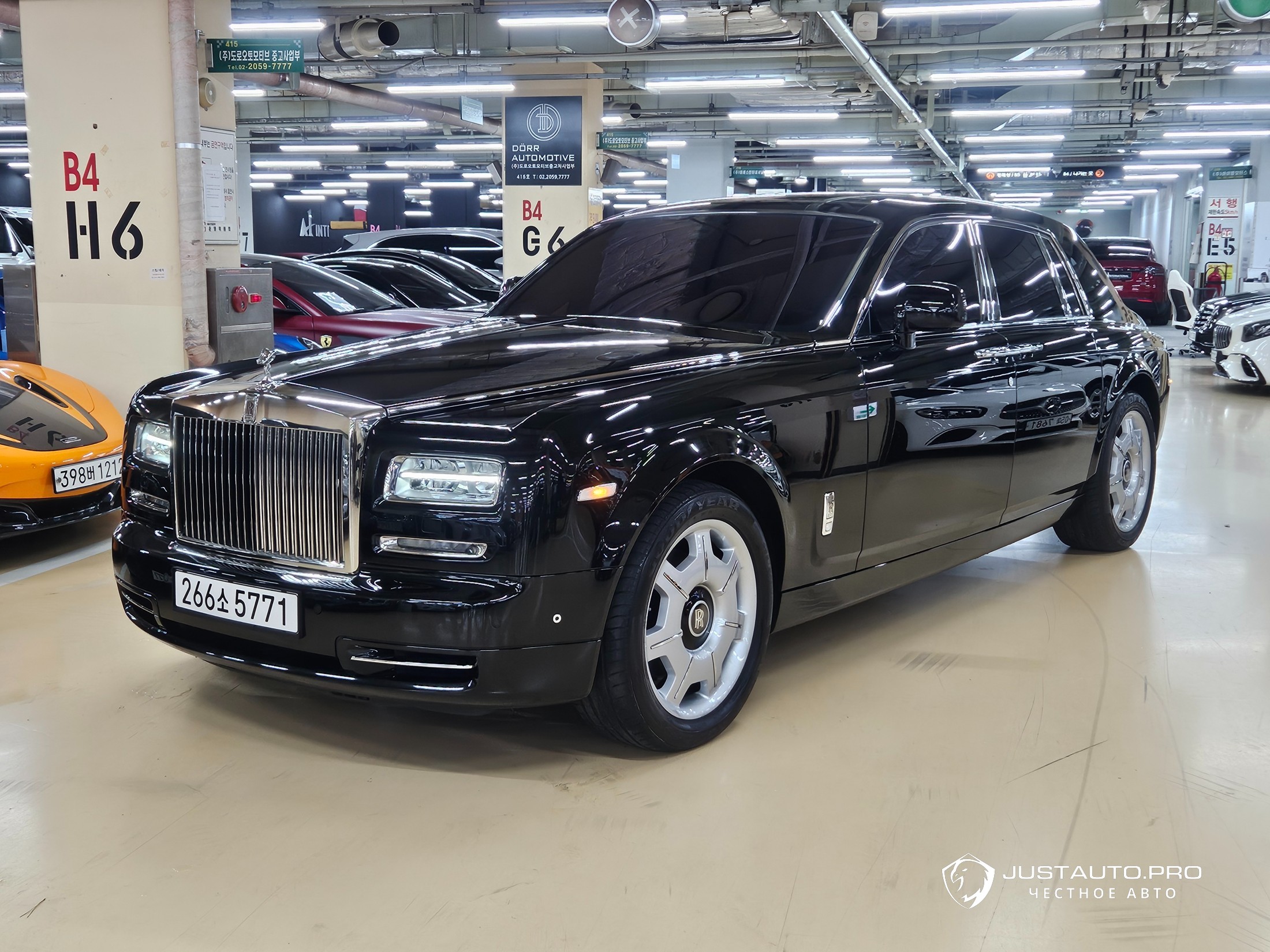 Автомобиль Rolls-Royce Phantom