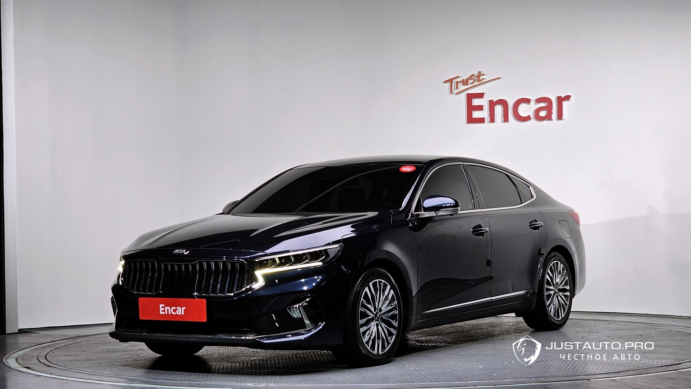 Автомобиль Kia K7