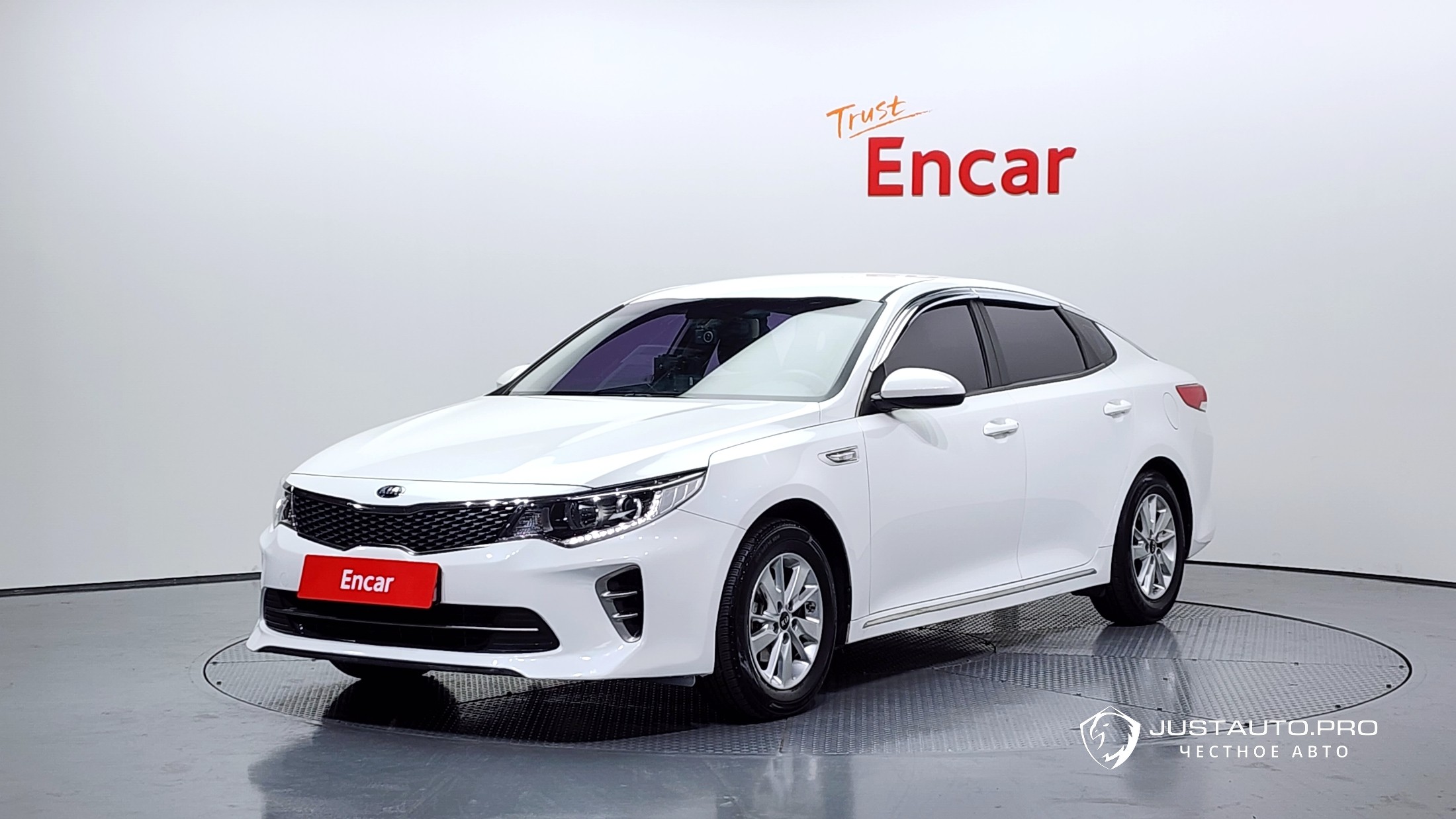 Автомобиль Kia K5