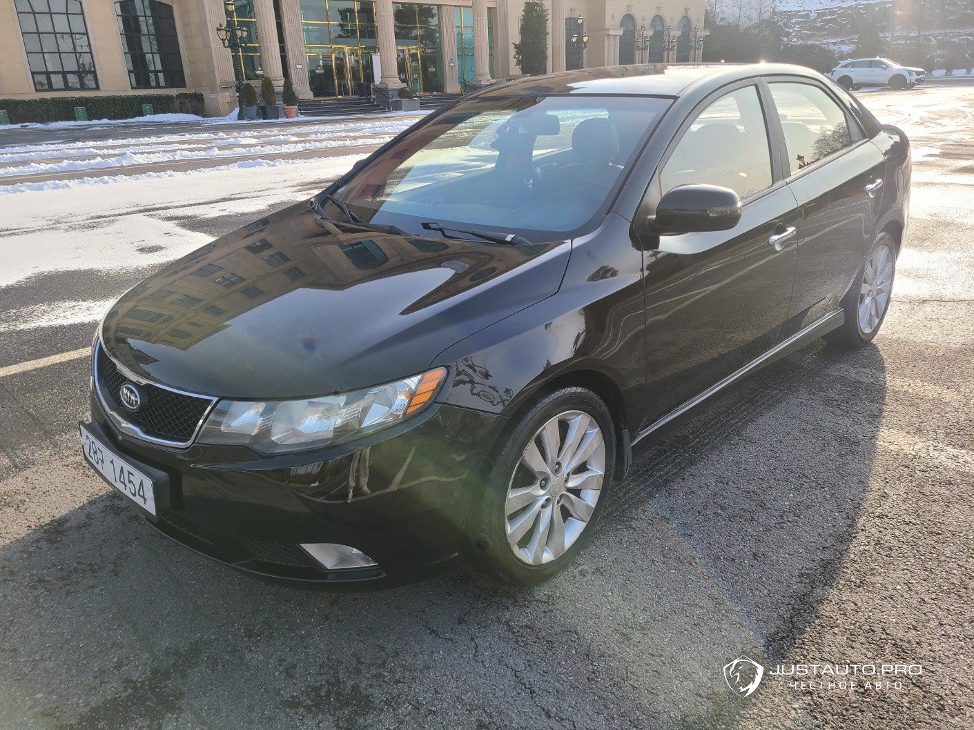 Автомобиль Kia Porte