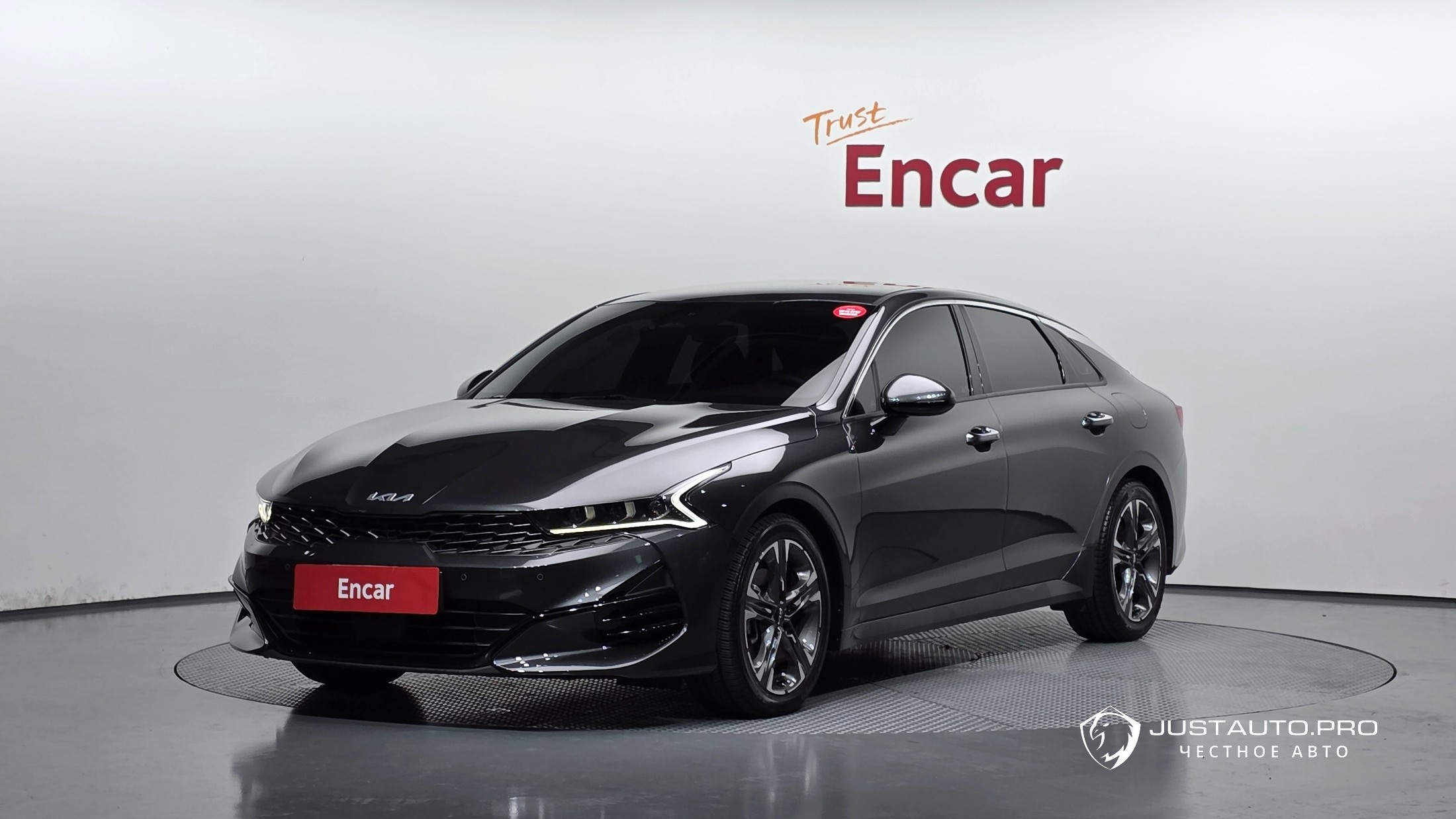 Автомобиль Kia K5