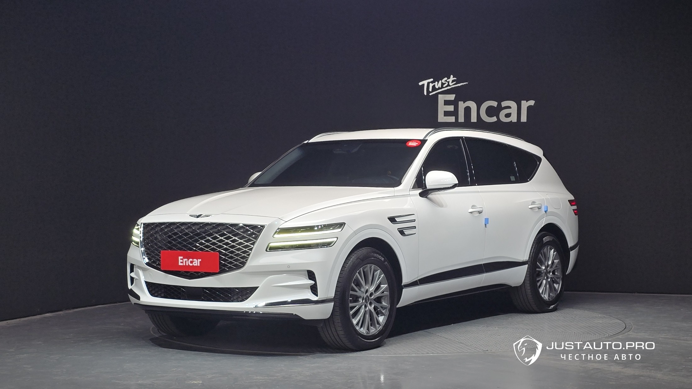 Автомобиль Genesis GV80