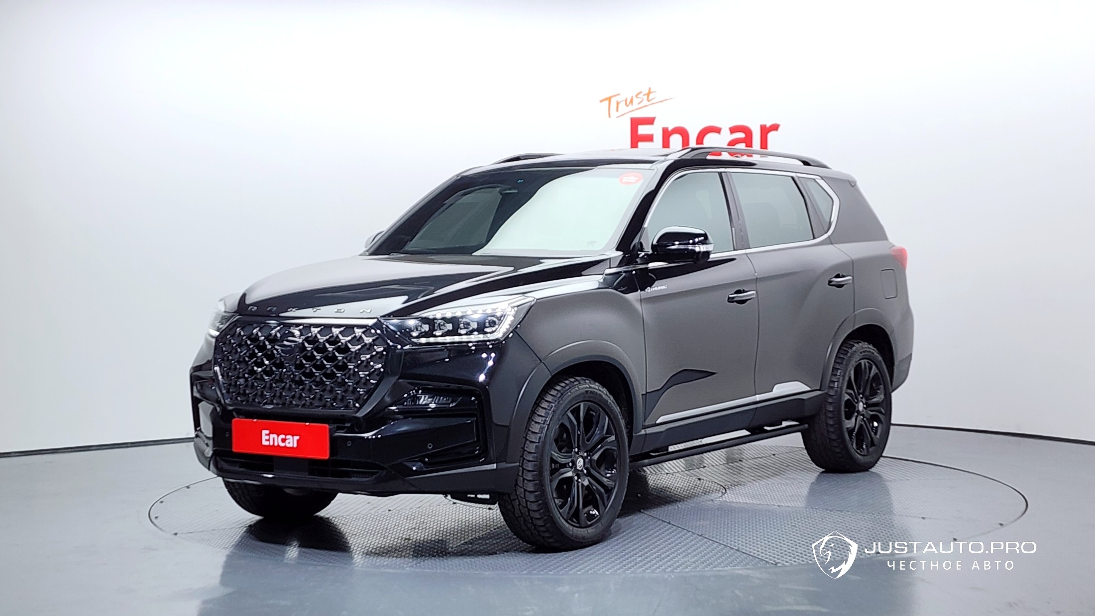 Автомобиль KG_Mobility_Ssangyong Rexton