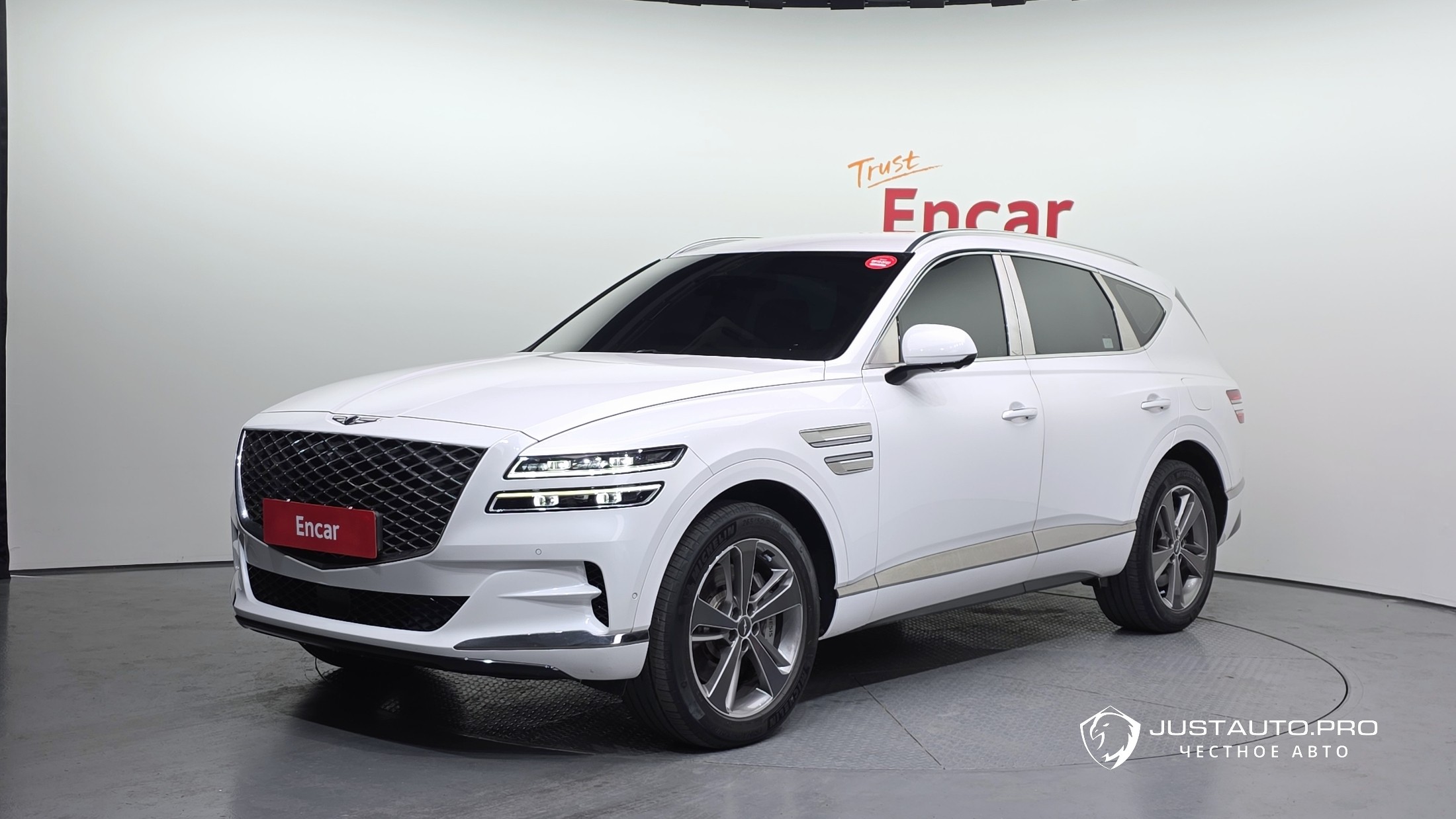 Автомобиль Genesis GV80