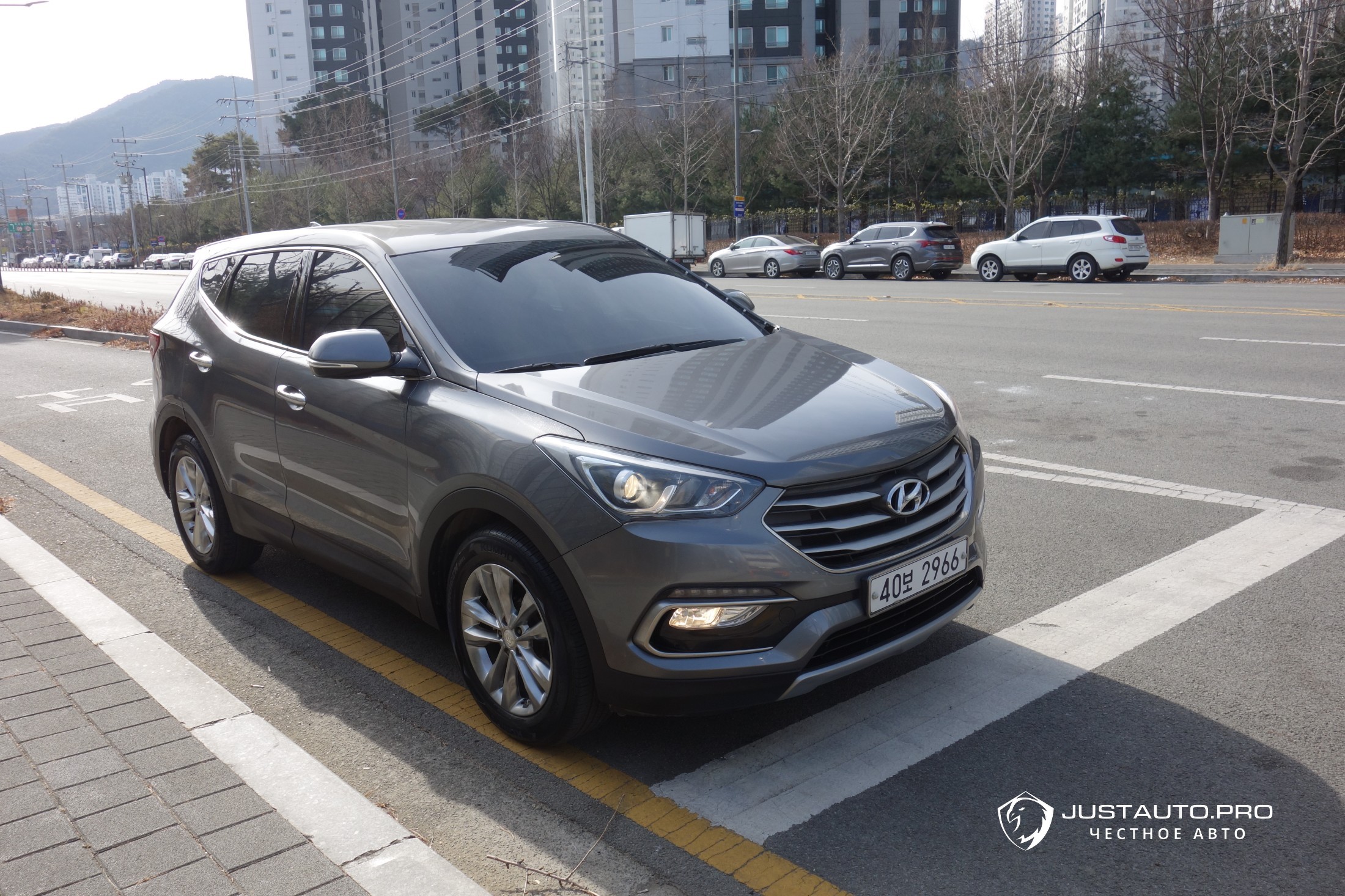 Автомобиль Hyundai Santafe