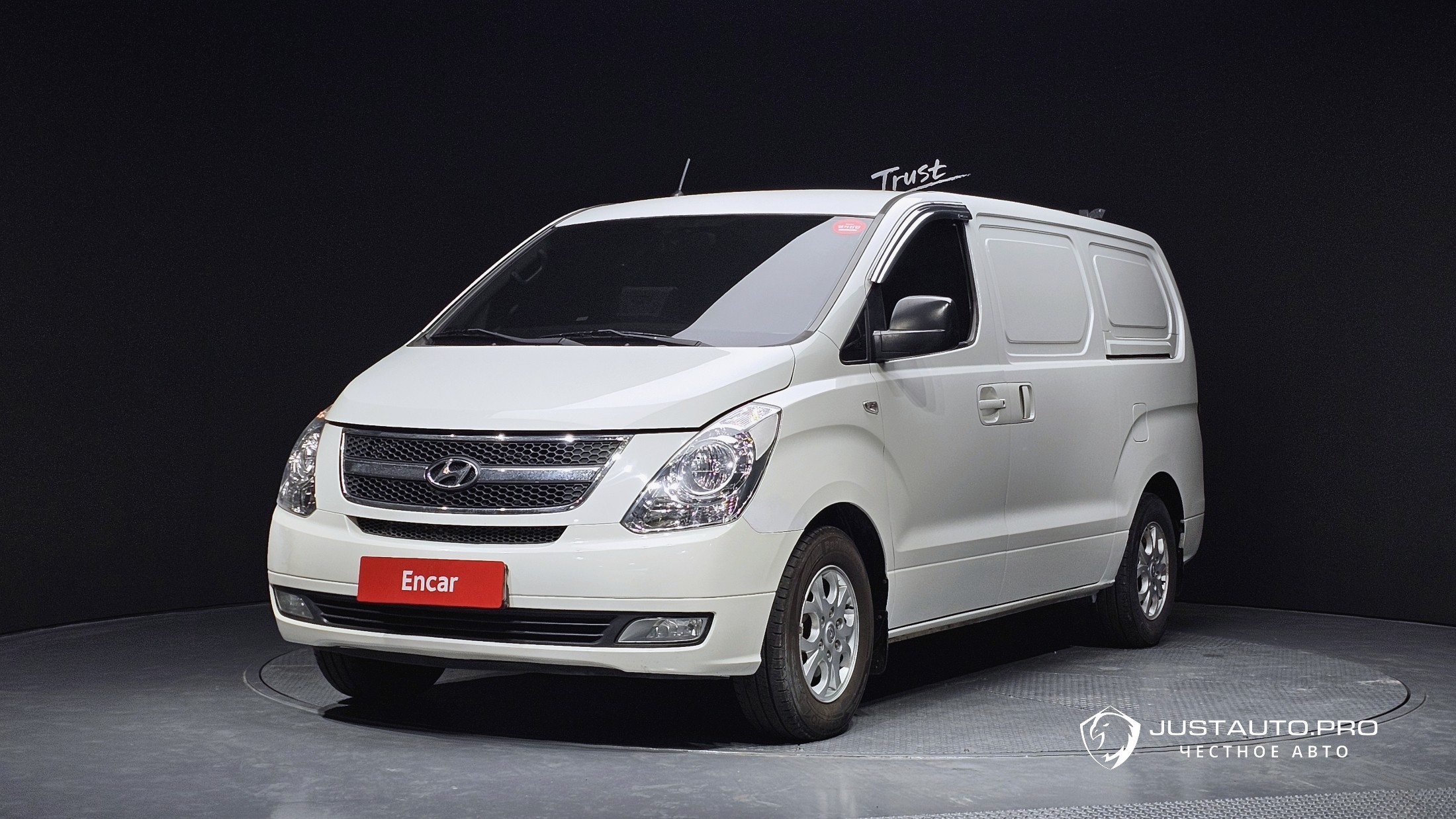 Автомобиль Hyundai Starex