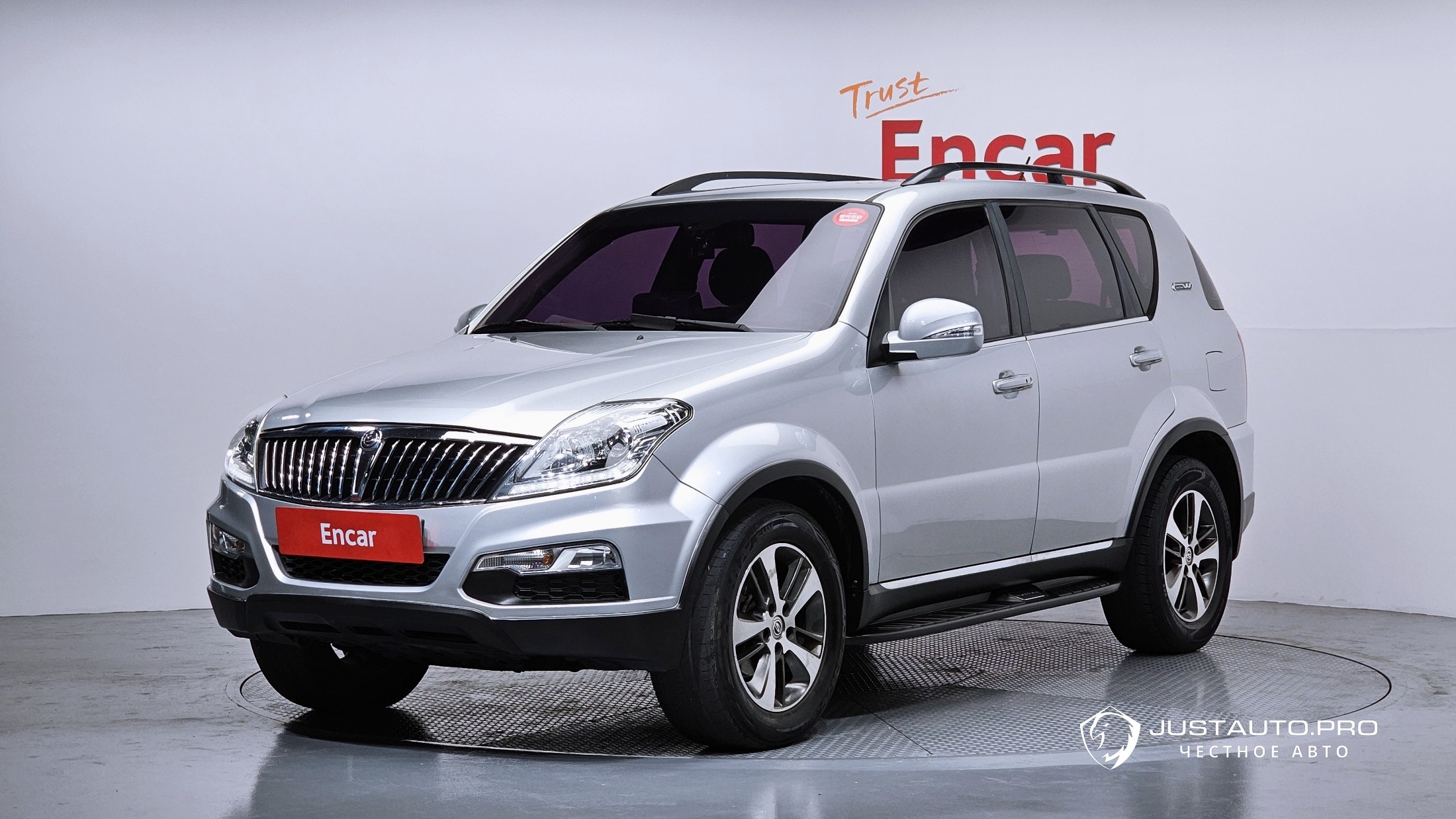 Автомобиль KG_Mobility_Ssangyong Rexton